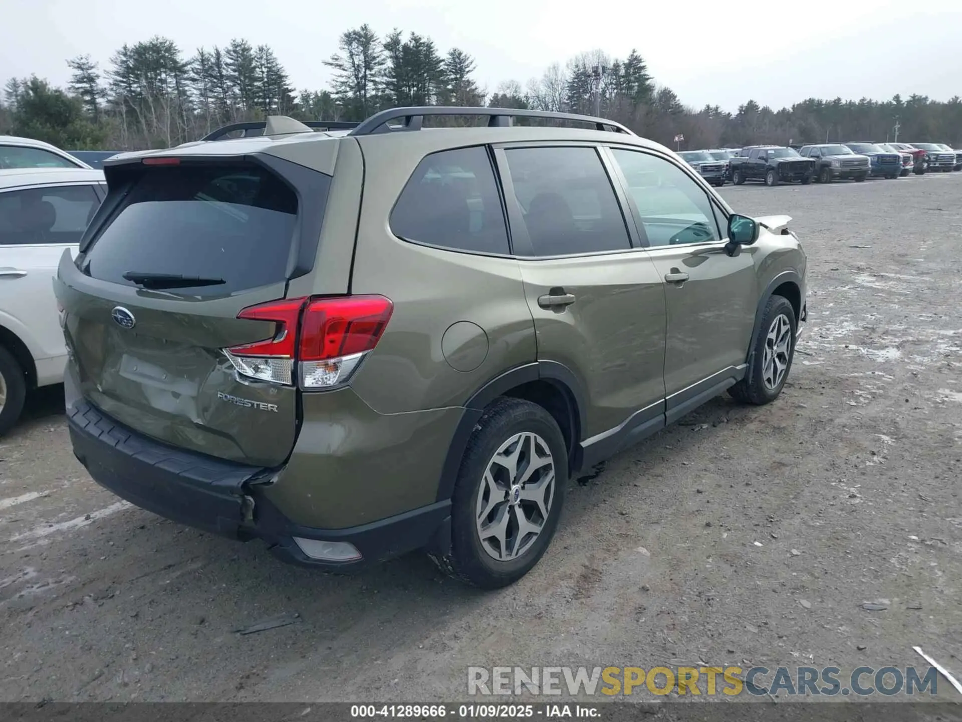 4 Photograph of a damaged car JF2SKAEC0NH432982 SUBARU FORESTER 2022