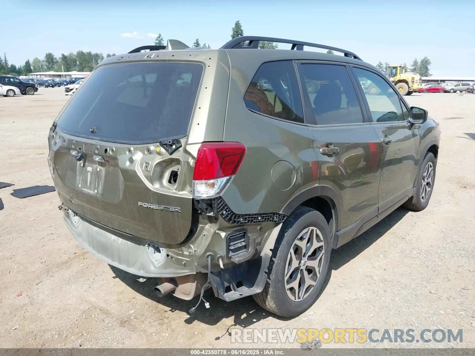 4 Photograph of a damaged car JF2SKAEC9NH486863 SUBARU FORESTER 2022