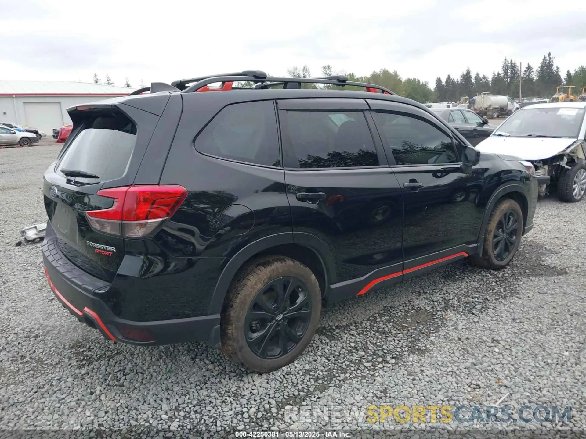 4 Photograph of a damaged car JF2SKAJC3NH437406 SUBARU FORESTER 2022