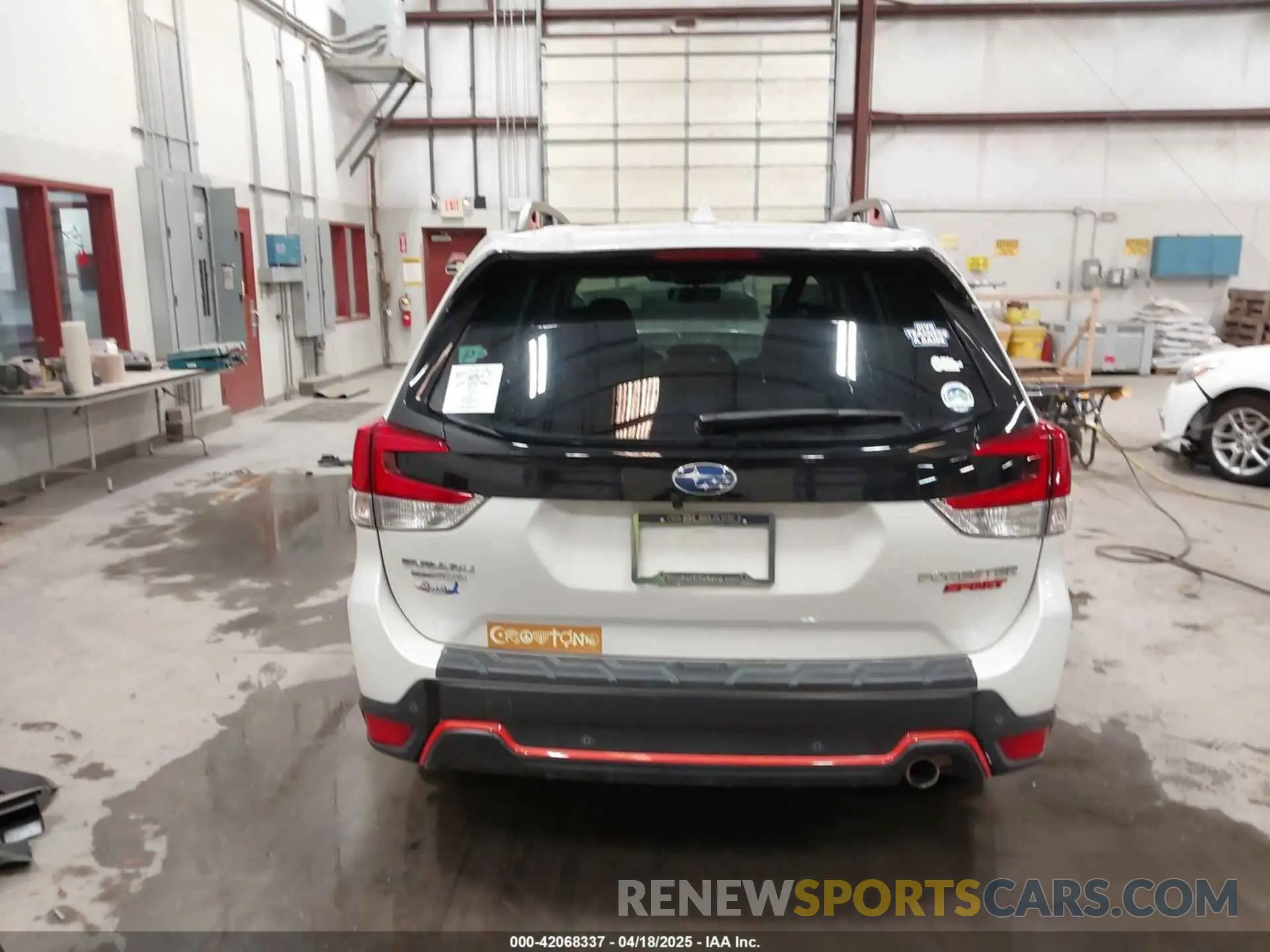 17 Photograph of a damaged car JF2SKAJC7NH507375 SUBARU FORESTER 2022