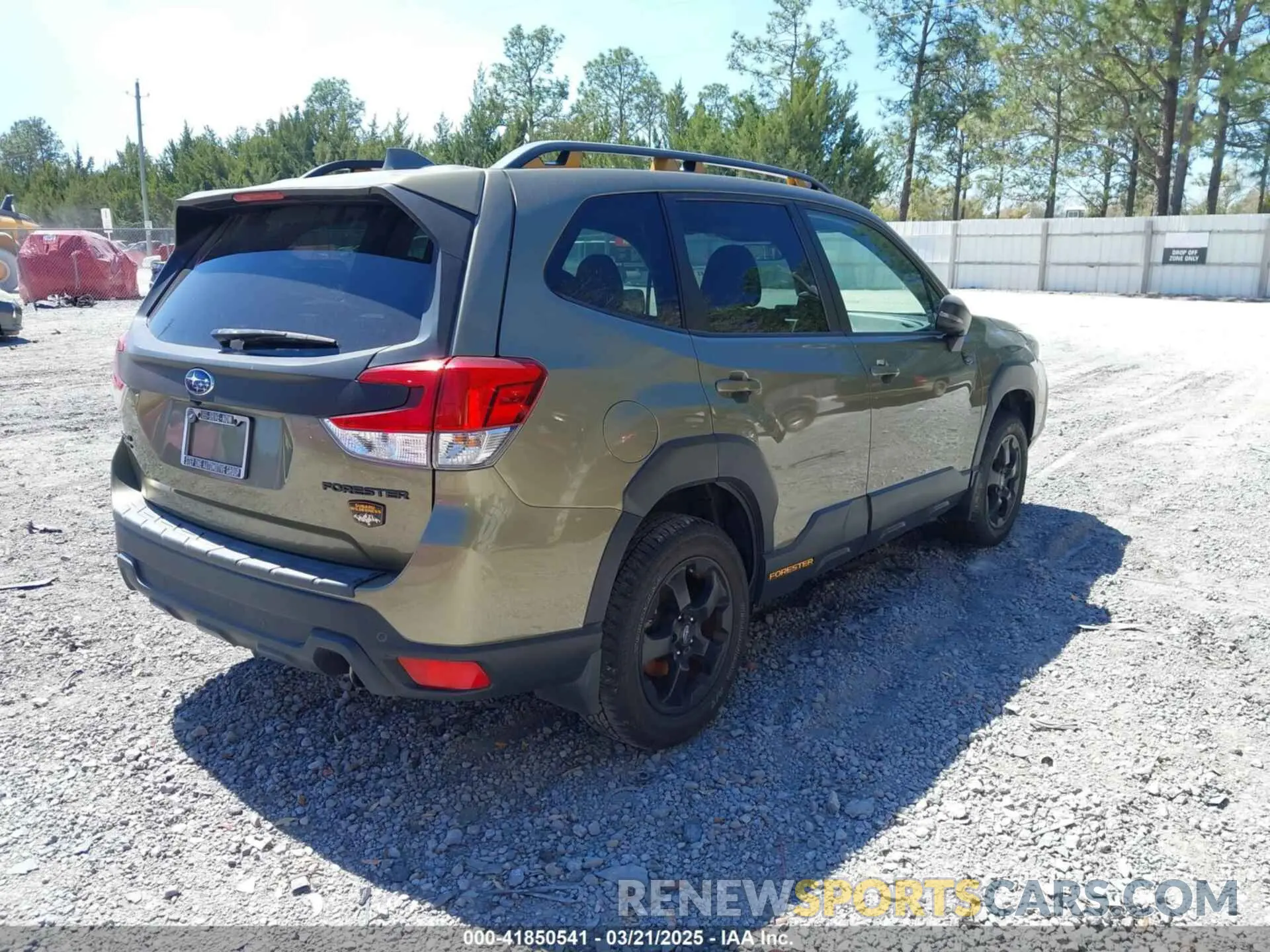 4 Photograph of a damaged car JF2SKAMC5NH401731 SUBARU FORESTER 2022