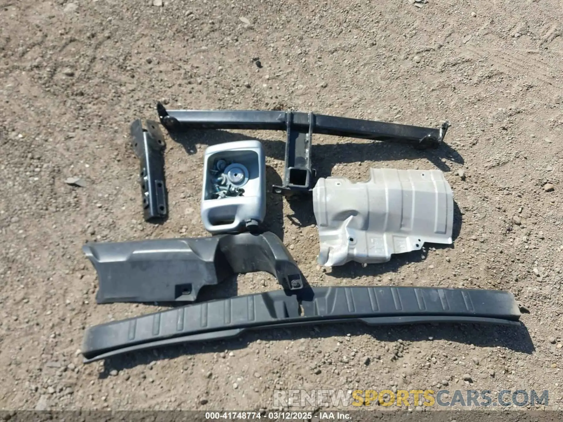 12 Photograph of a damaged car JF2SKAMC5NH523392 SUBARU FORESTER 2022
