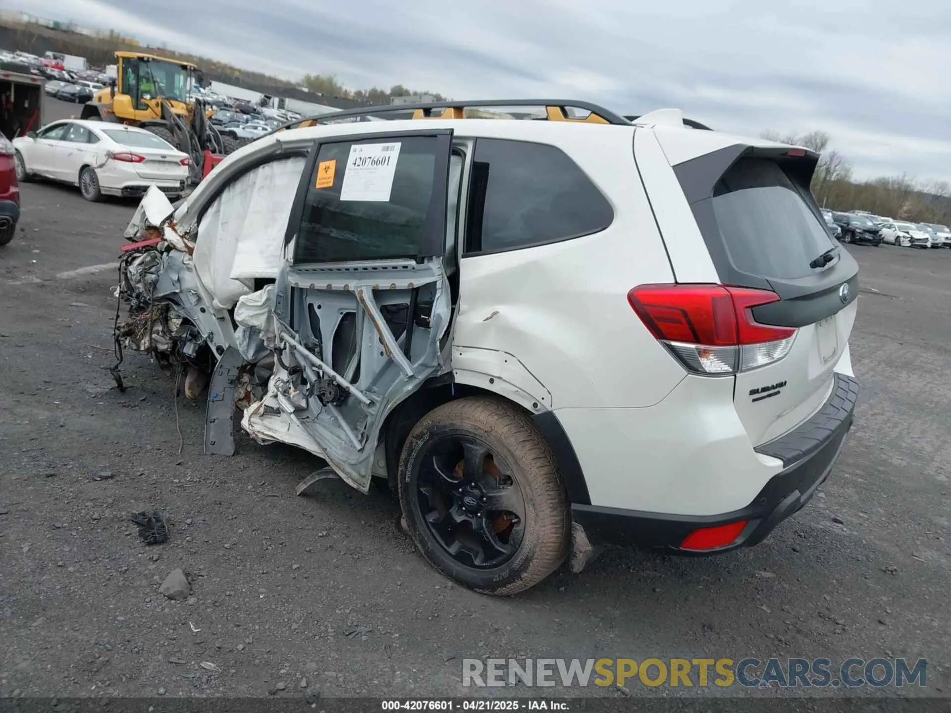 3 Photograph of a damaged car JF2SKAMC8NH403196 SUBARU FORESTER 2022