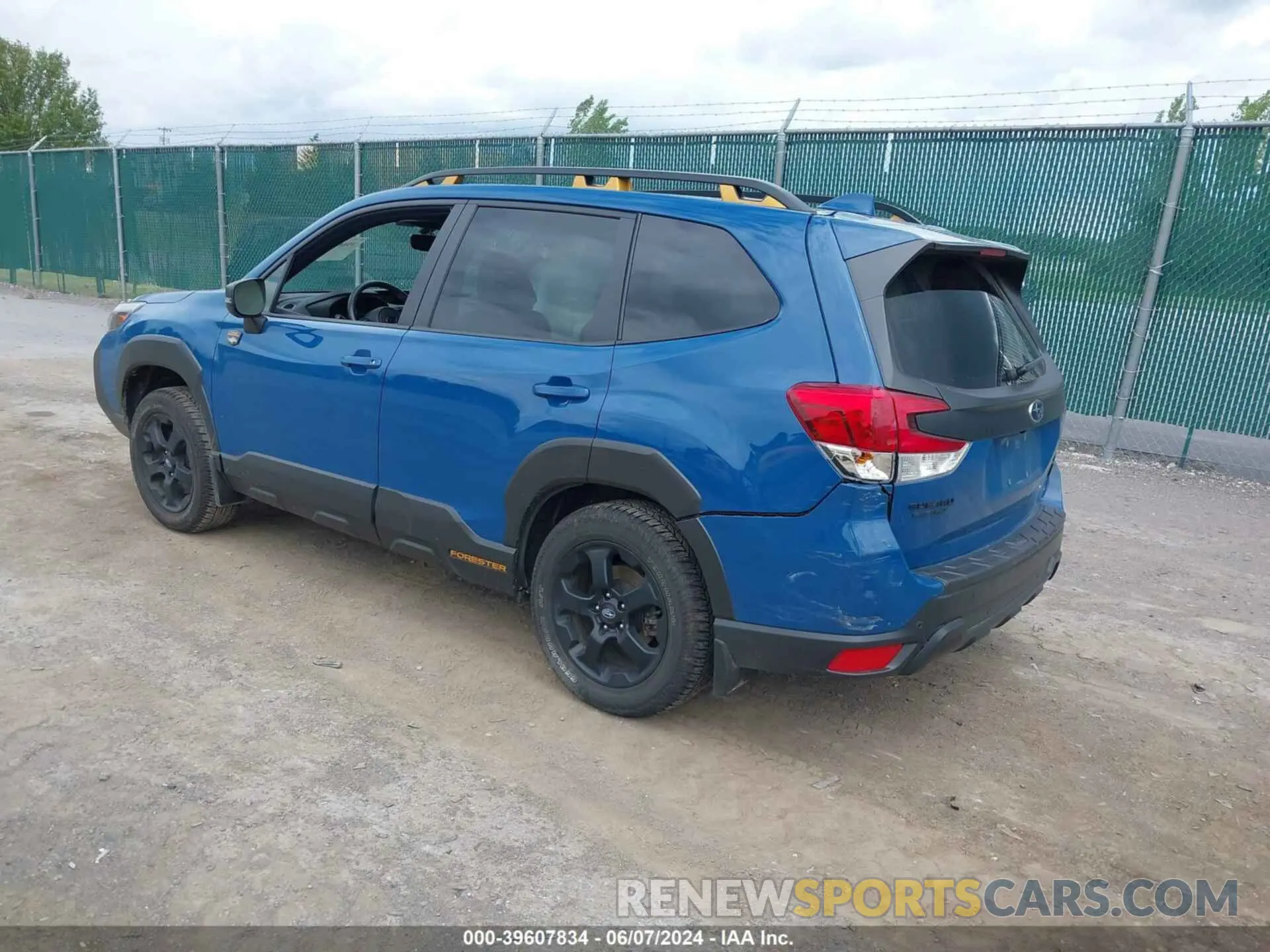 3 Фотография поврежденного автомобиля JF2SKAMC8NH529414 SUBARU FORESTER 2022