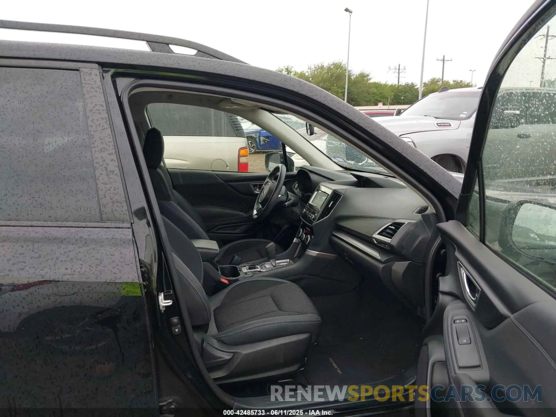 5 Photograph of a damaged car JF2SKAEC5PH424119 SUBARU FORESTER 2023