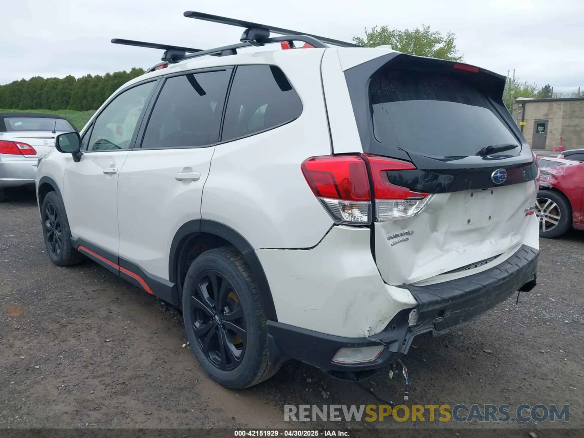 3 Photograph of a damaged car JF2SKAJC1PH456409 SUBARU FORESTER 2023