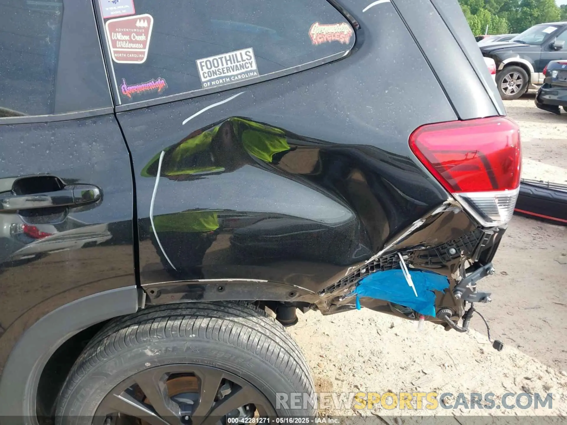 18 Photograph of a damaged car JF2SKAJC1PH498353 SUBARU FORESTER 2023