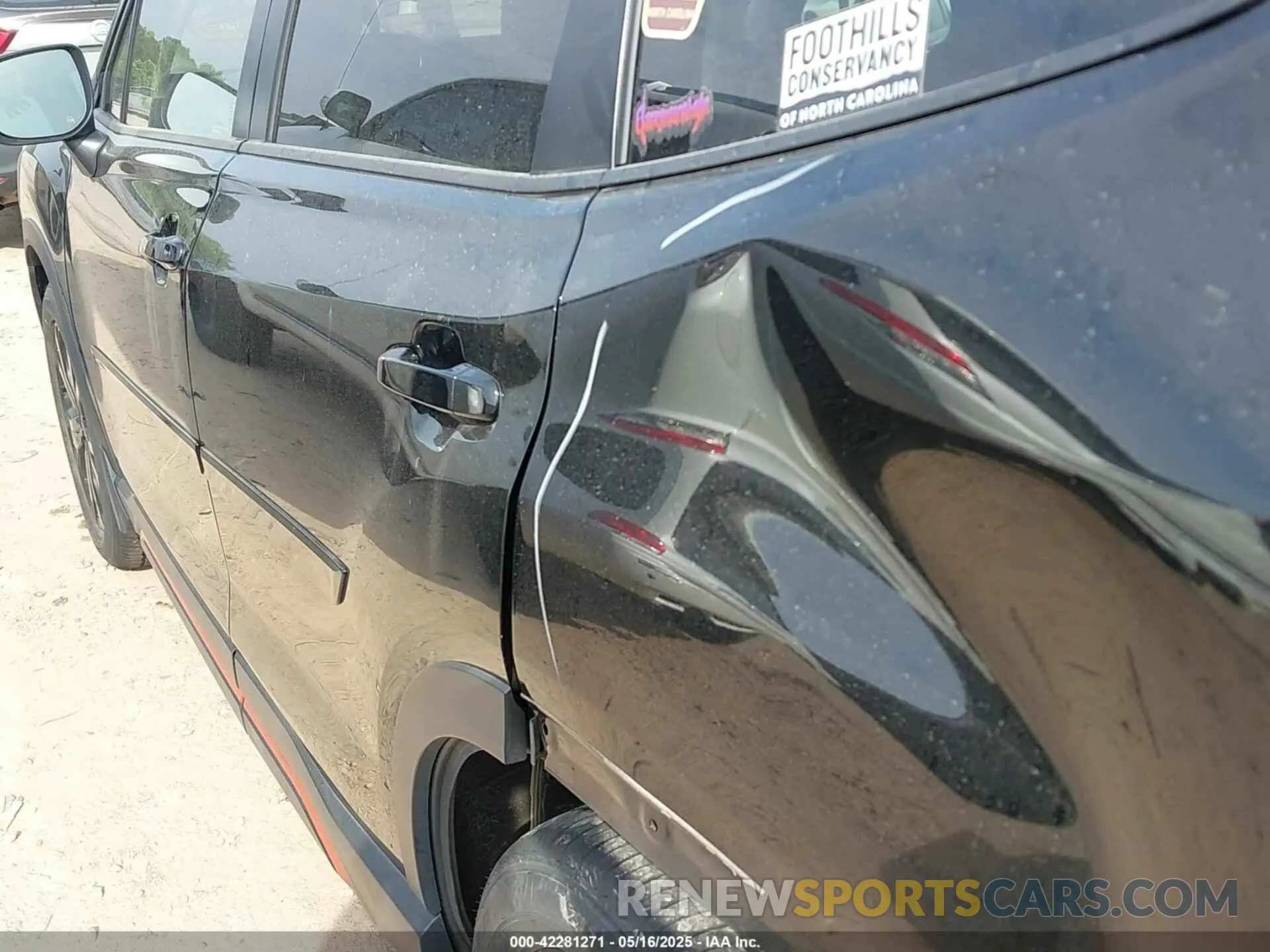 21 Photograph of a damaged car JF2SKAJC1PH498353 SUBARU FORESTER 2023