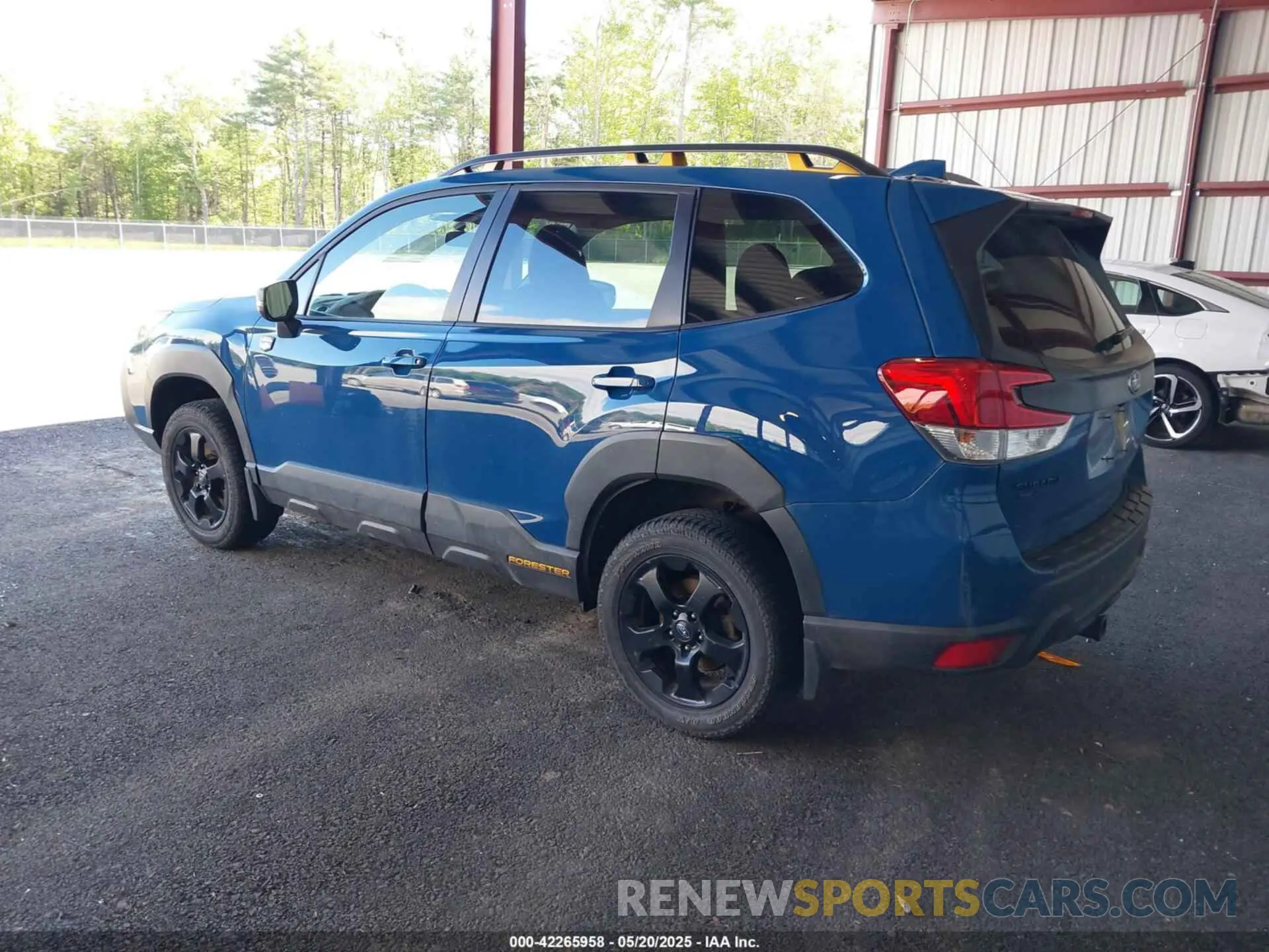 3 Photograph of a damaged car JF2SKALC9PH534190 SUBARU FORESTER 2023