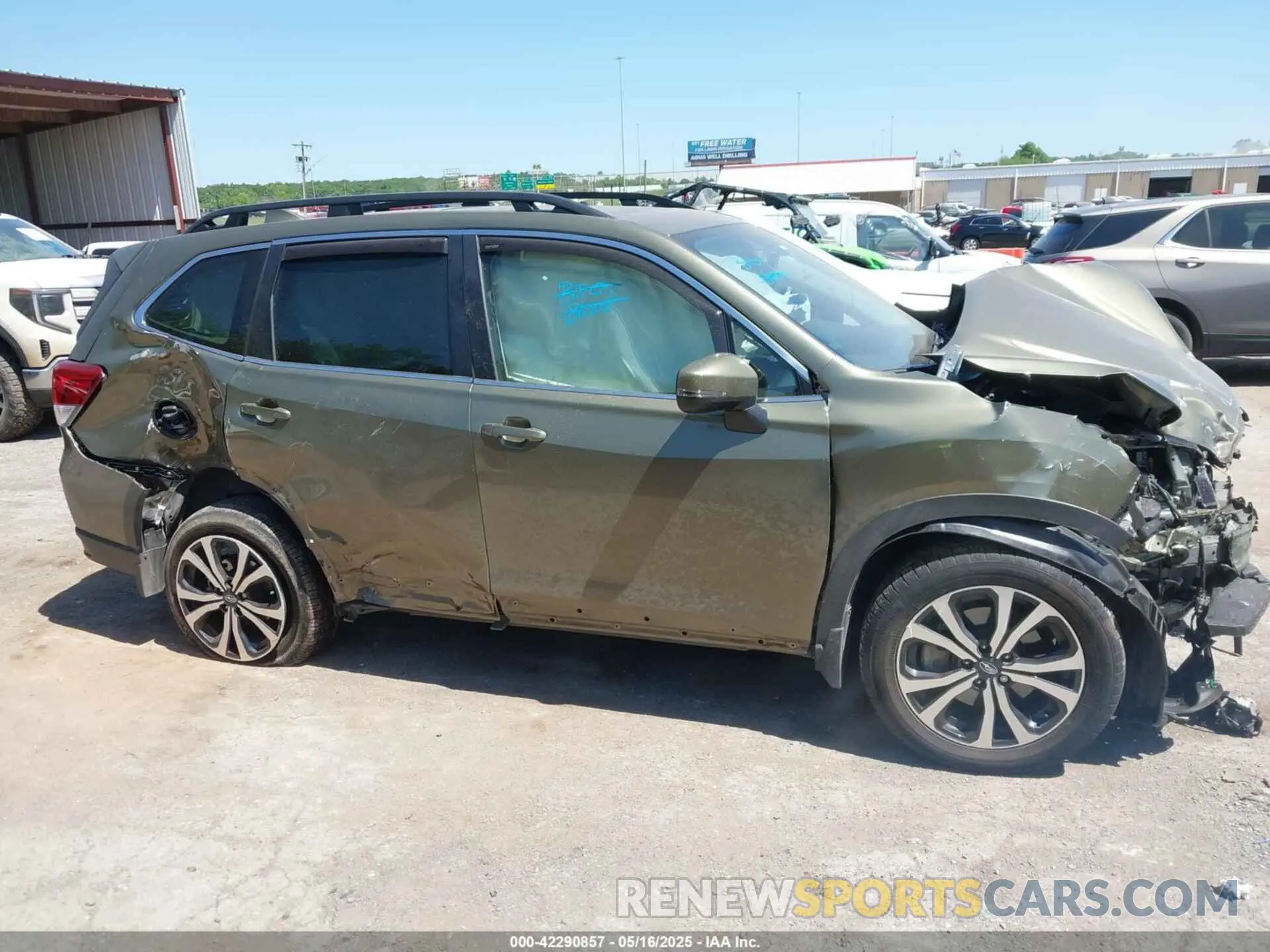 12 Фотография поврежденного автомобиля JF2SKAPC2PH502529 SUBARU FORESTER 2023
