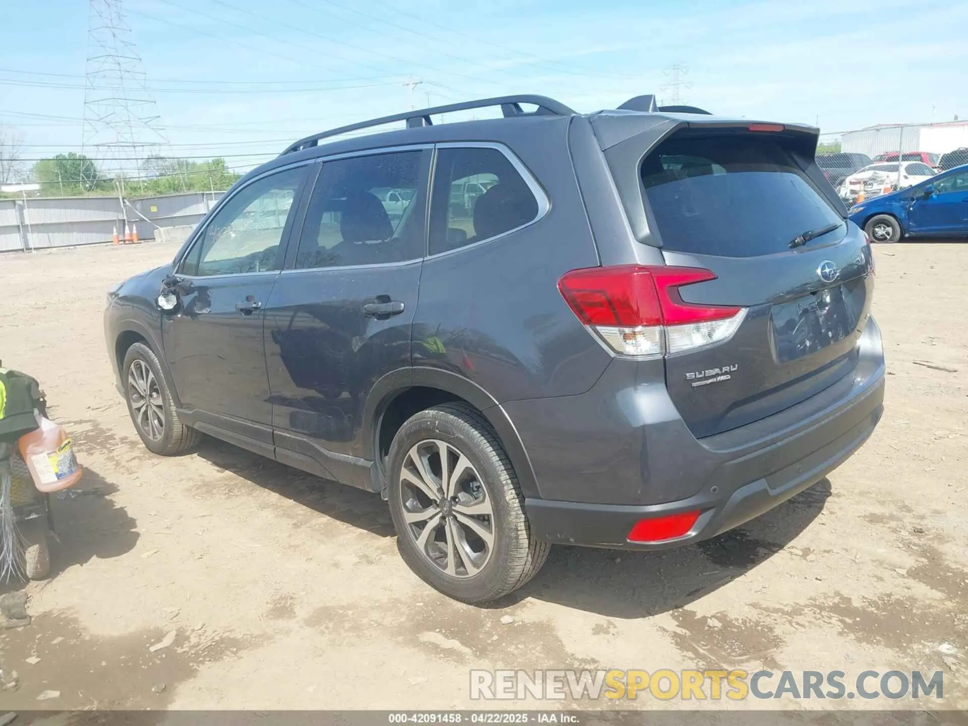 3 Фотография поврежденного автомобиля JF2SKAPC2PH505950 SUBARU FORESTER 2023