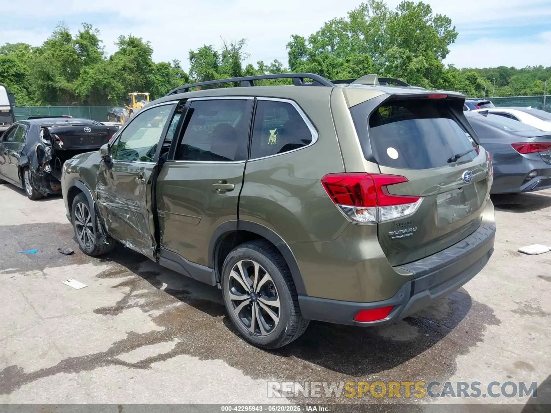 3 Photograph of a damaged car JF2SKAPC5PH546797 SUBARU FORESTER 2023