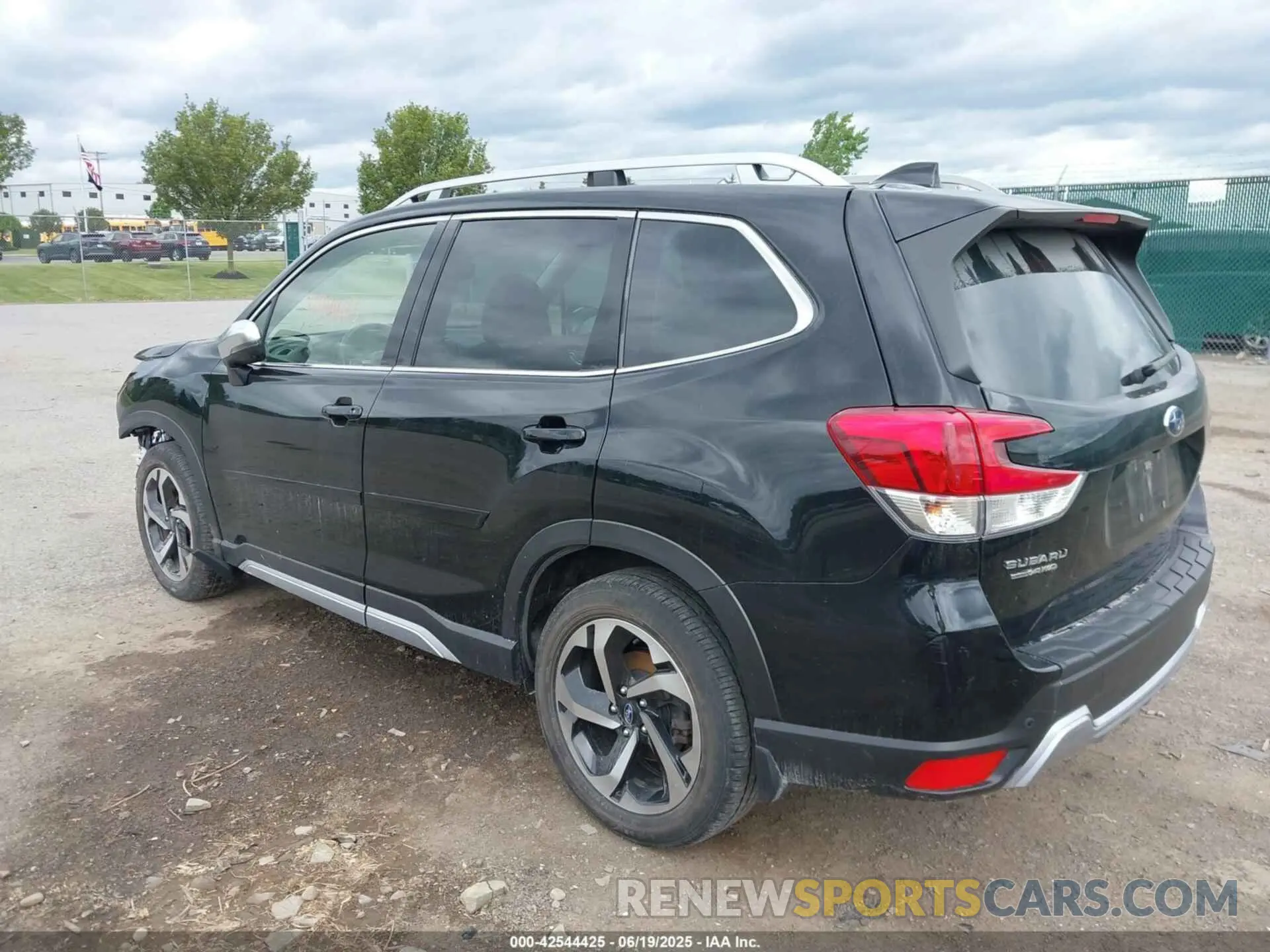 3 Photograph of a damaged car JF2SKARC4PH485522 SUBARU FORESTER 2023