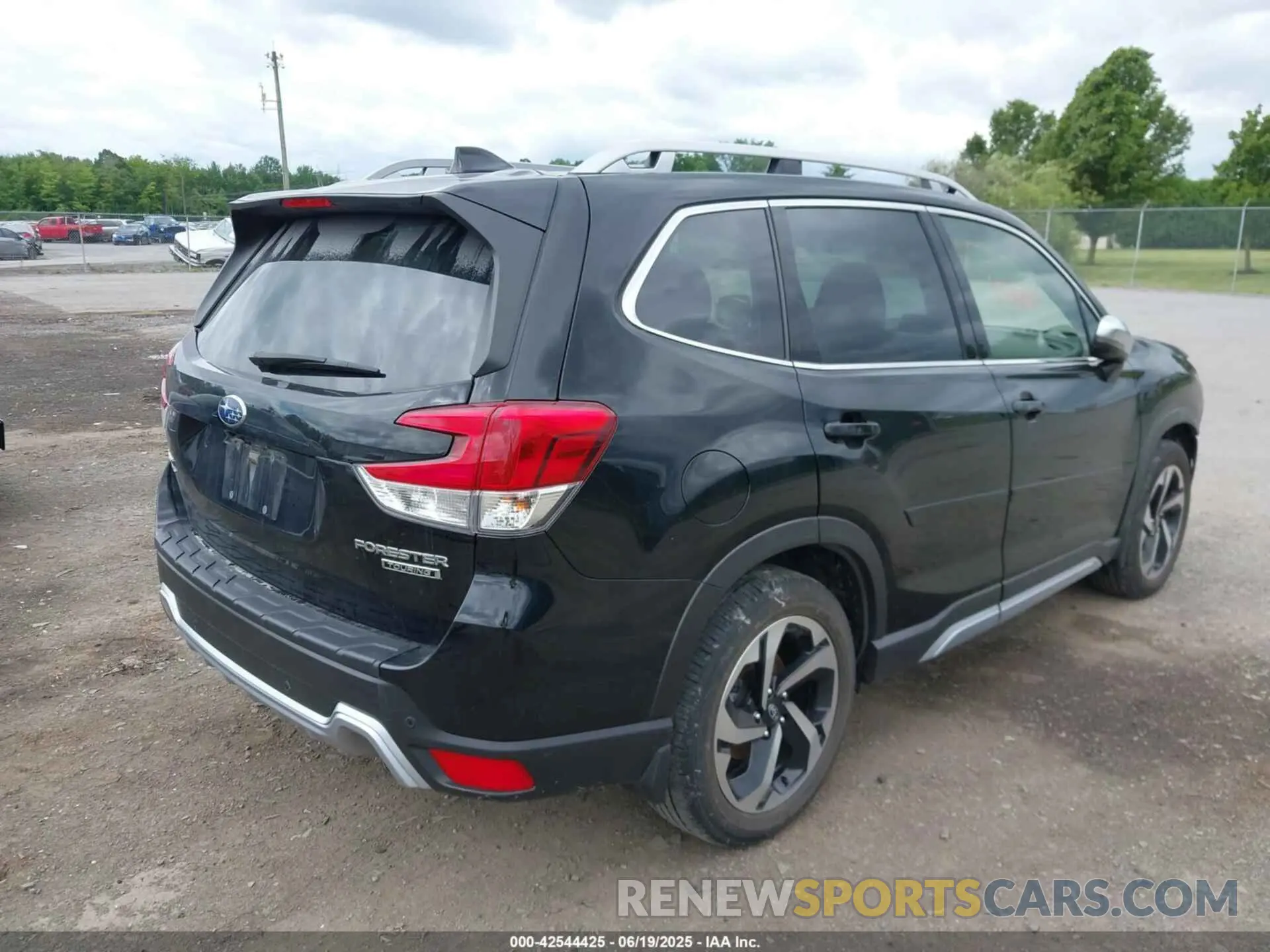4 Photograph of a damaged car JF2SKARC4PH485522 SUBARU FORESTER 2023