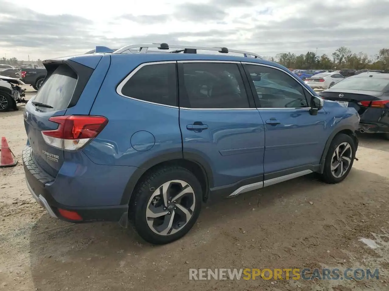 3 Фотография поврежденного автомобиля JF2SKARC8PH458131 SUBARU FORESTER 2023