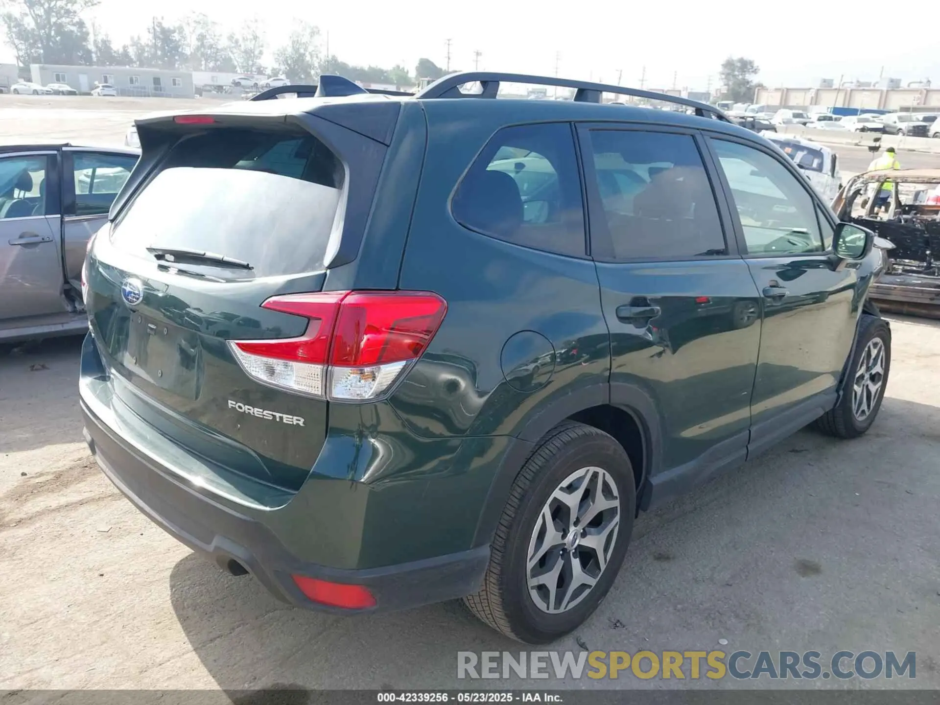 4 Фотография поврежденного автомобиля JF2SKADC9RH411801 SUBARU FORESTER 2024
