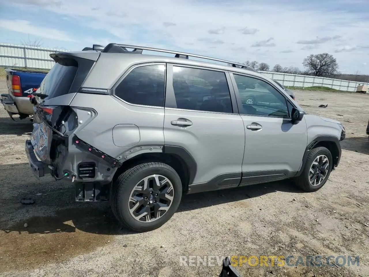 3 Photograph of a damaged car JF2SLDBC8SH409027 SUBARU FORESTER 2025