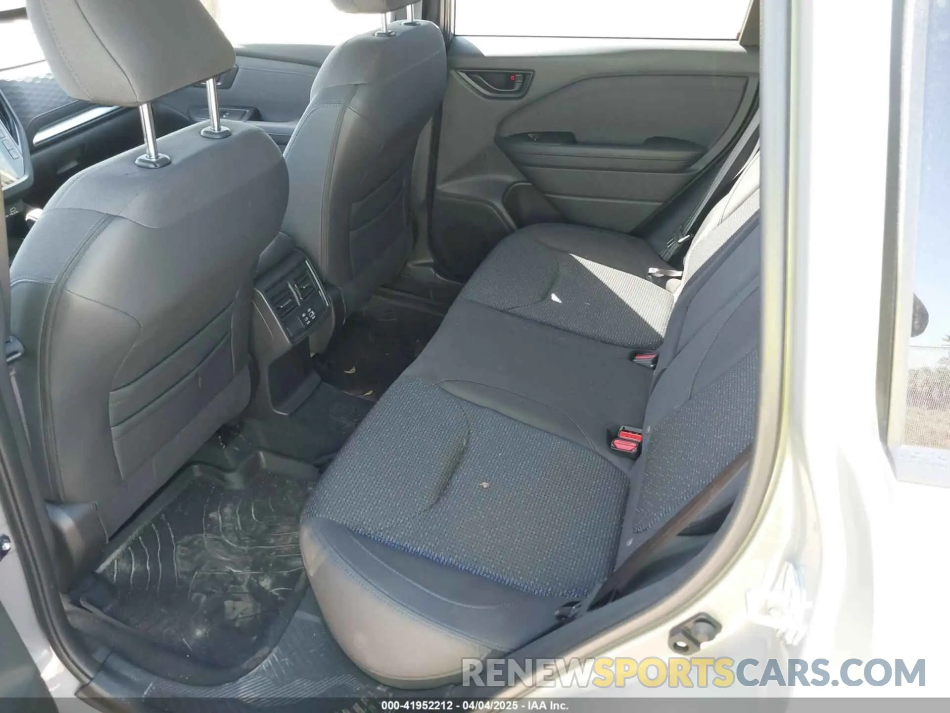 8 Фотография поврежденного автомобиля JF2SLDBC9SH430968 SUBARU FORESTER 2025