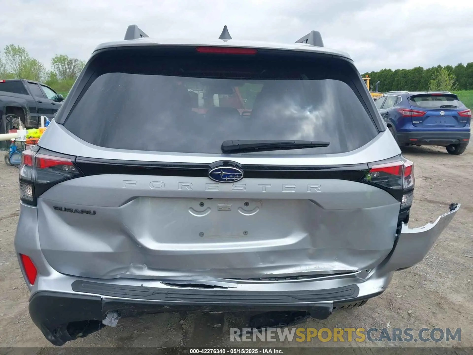 17 Photograph of a damaged car JF2SLDDC1SH441525 SUBARU FORESTER 2025