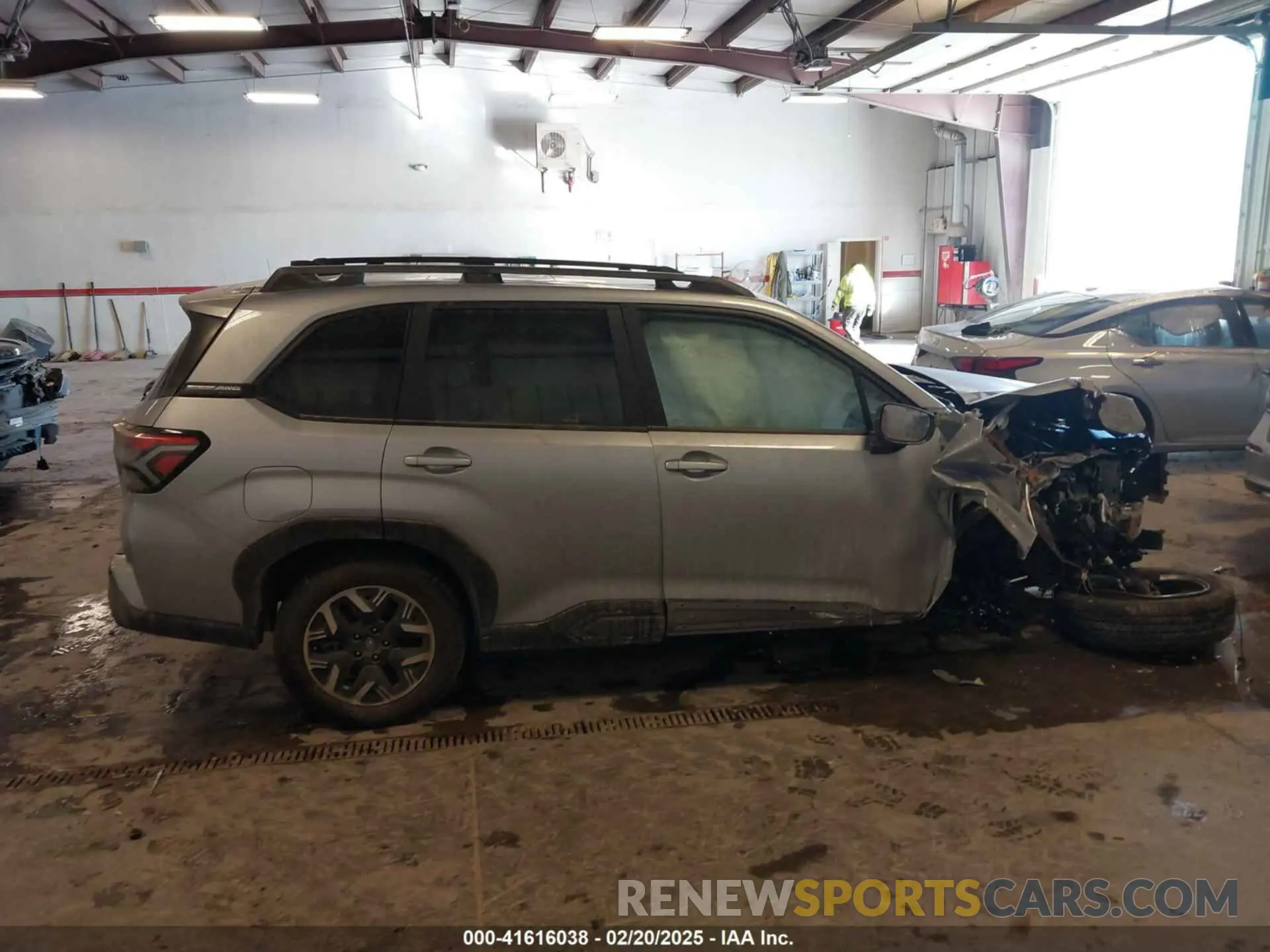 14 Фотография поврежденного автомобиля JF2SLDDC5SH500527 SUBARU FORESTER 2025