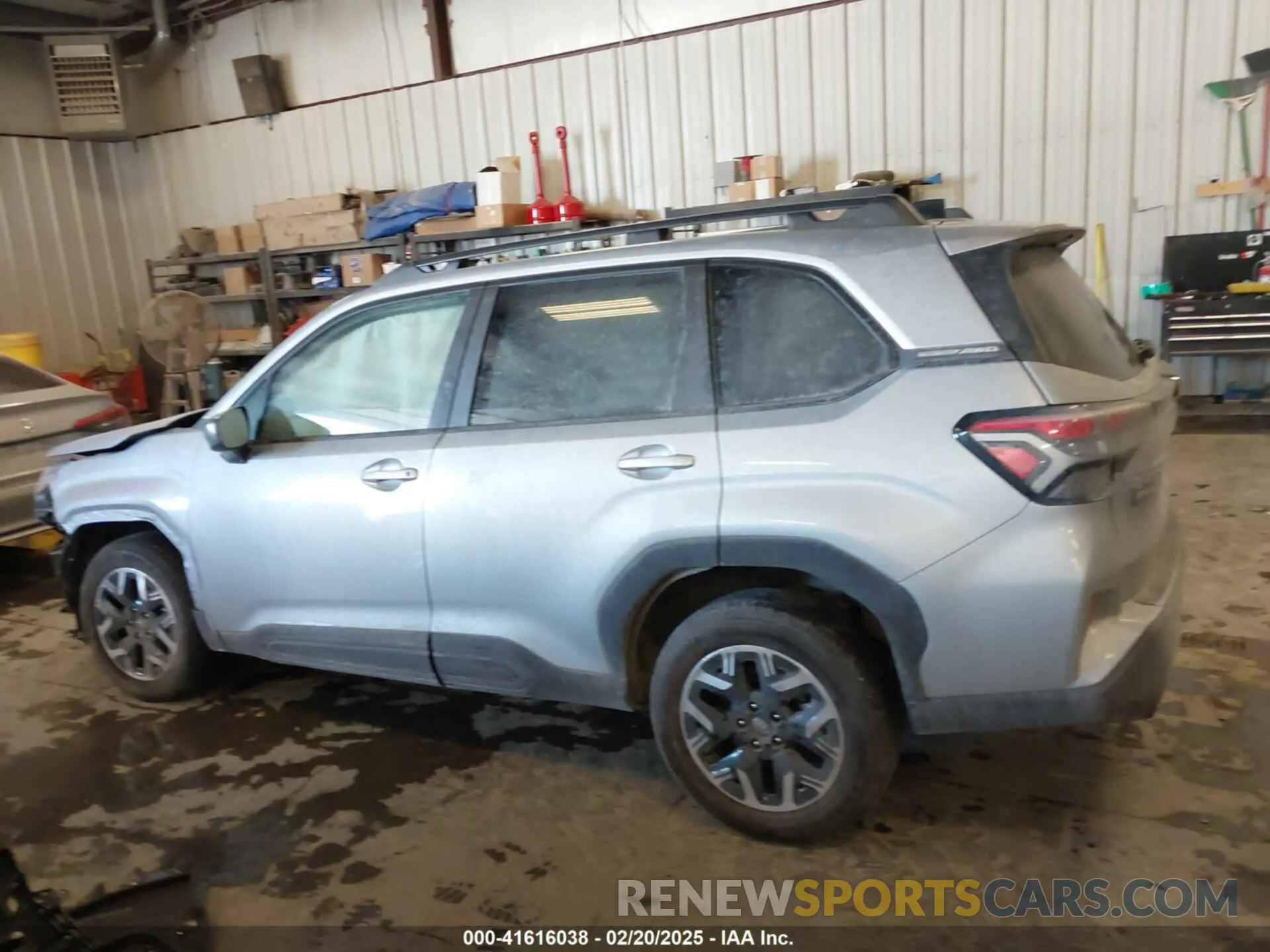 15 Фотография поврежденного автомобиля JF2SLDDC5SH500527 SUBARU FORESTER 2025