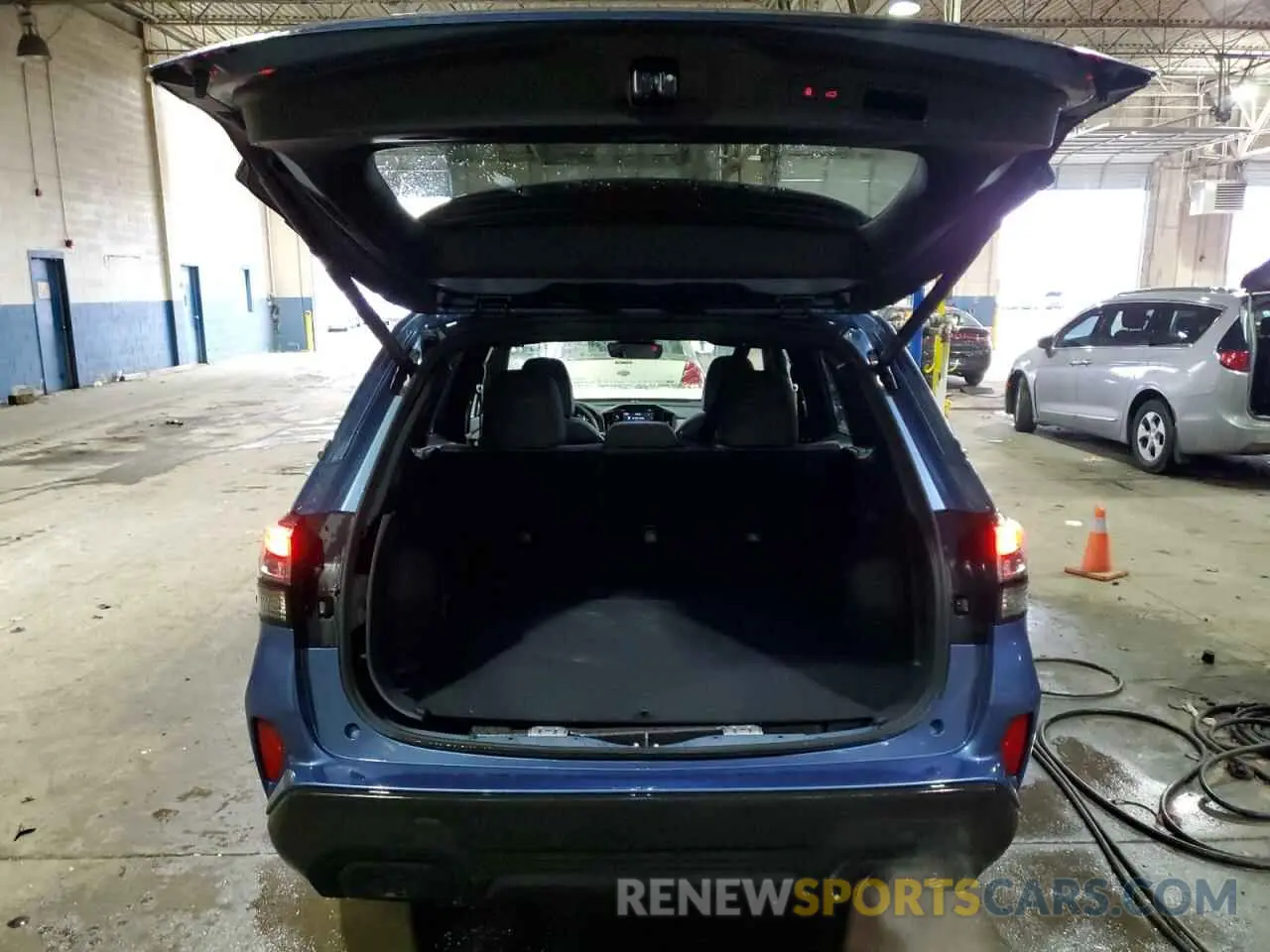 6 Фотография поврежденного автомобиля JF2SLDDC7SH441867 SUBARU FORESTER 2025