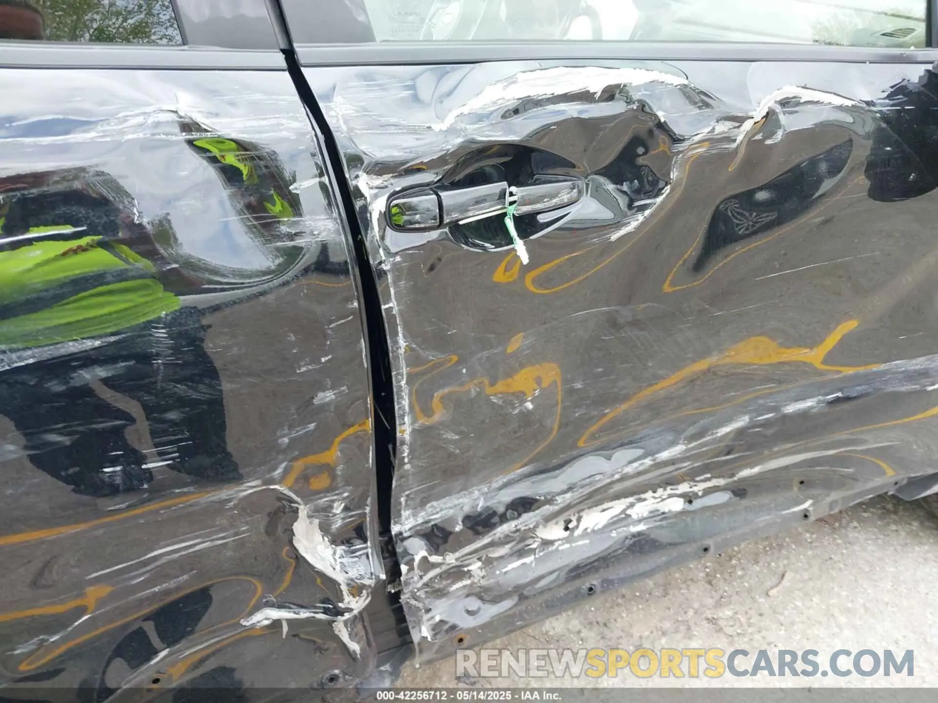 19 Photograph of a damaged car JF2SLDDC8SH412409 SUBARU FORESTER 2025