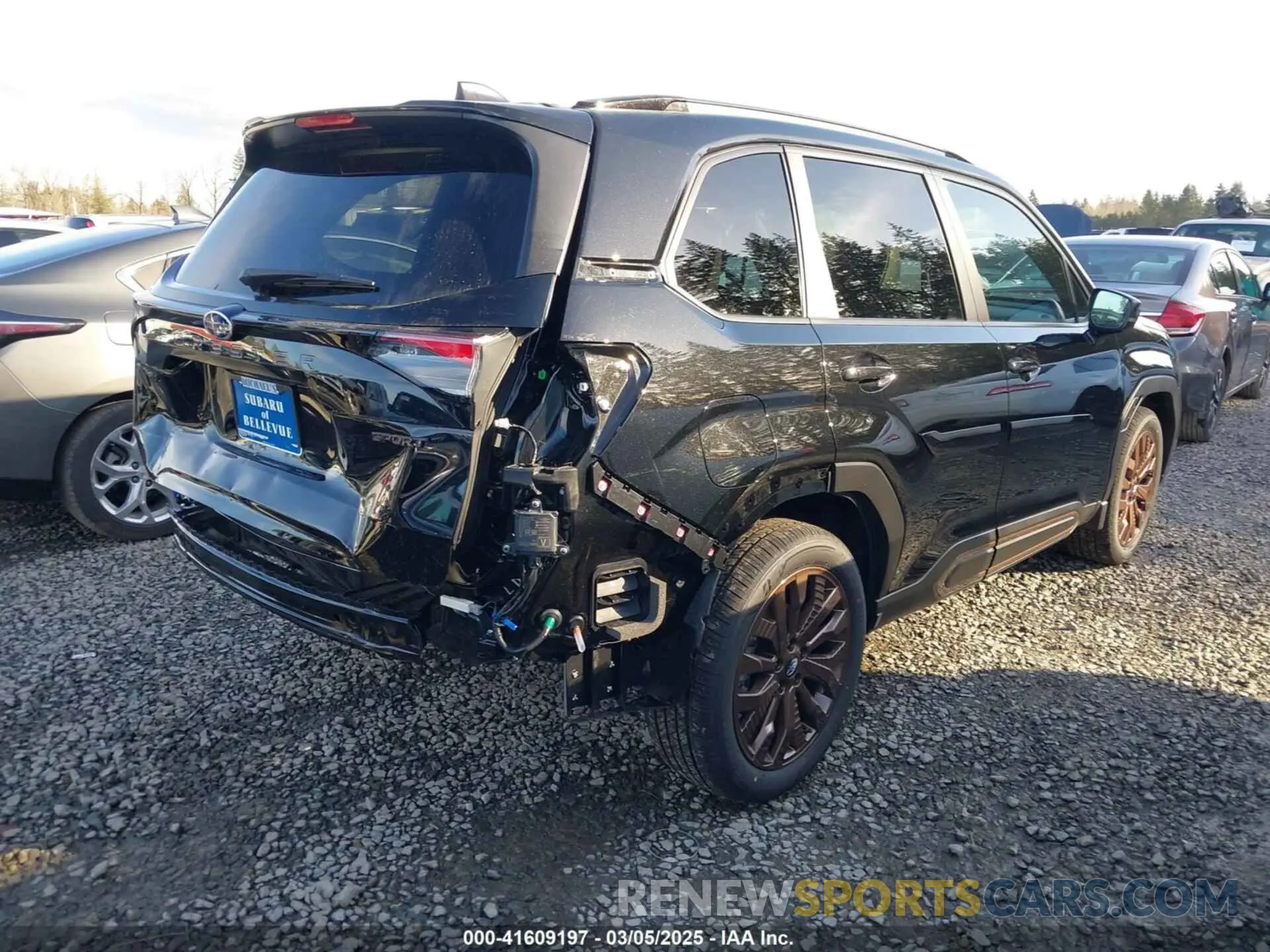 4 Фотография поврежденного автомобиля JF2SLDHCXSH519004 SUBARU FORESTER 2025