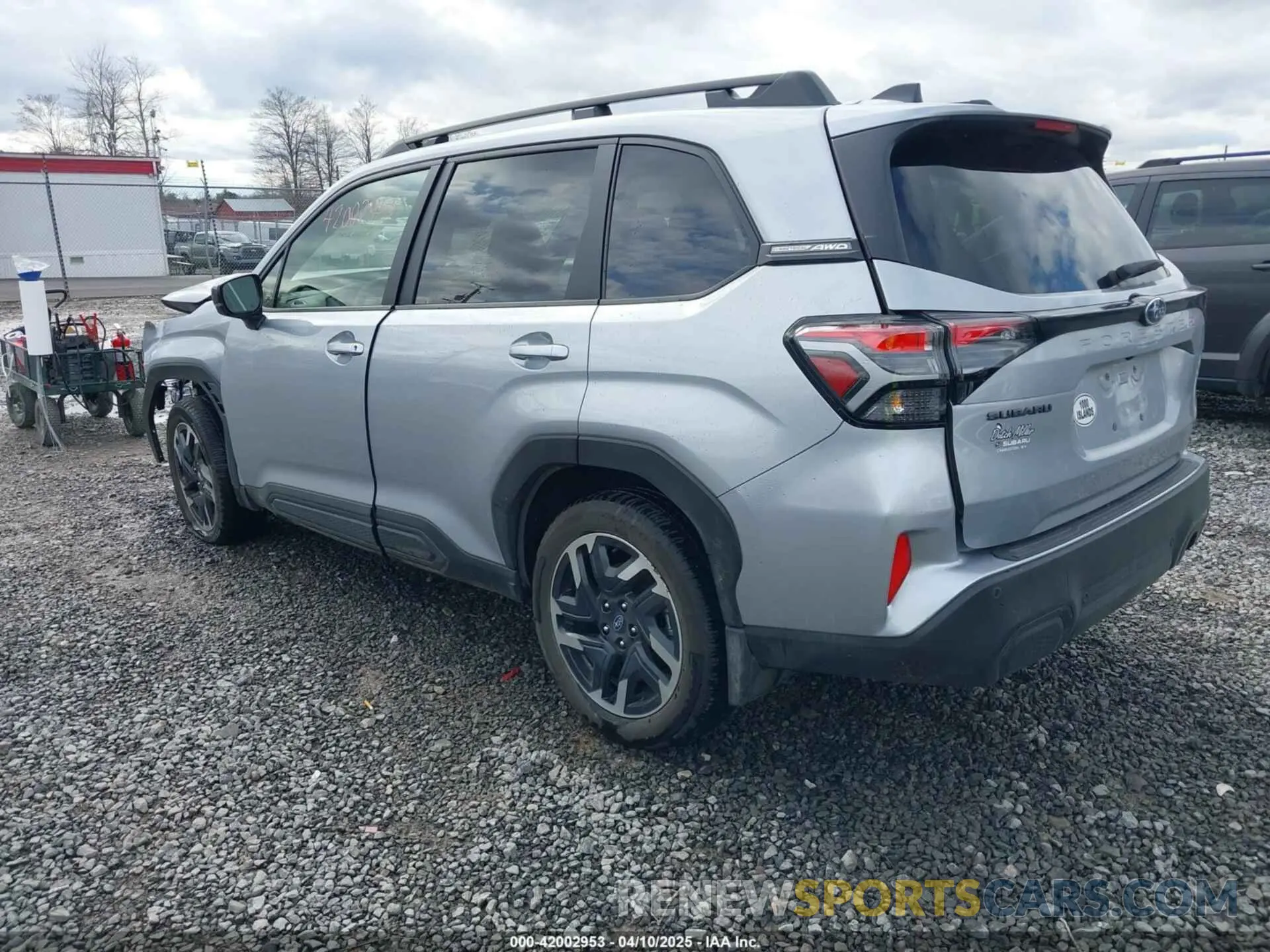 3 Фотография поврежденного автомобиля JF2SLDRC4SH416319 SUBARU FORESTER 2025