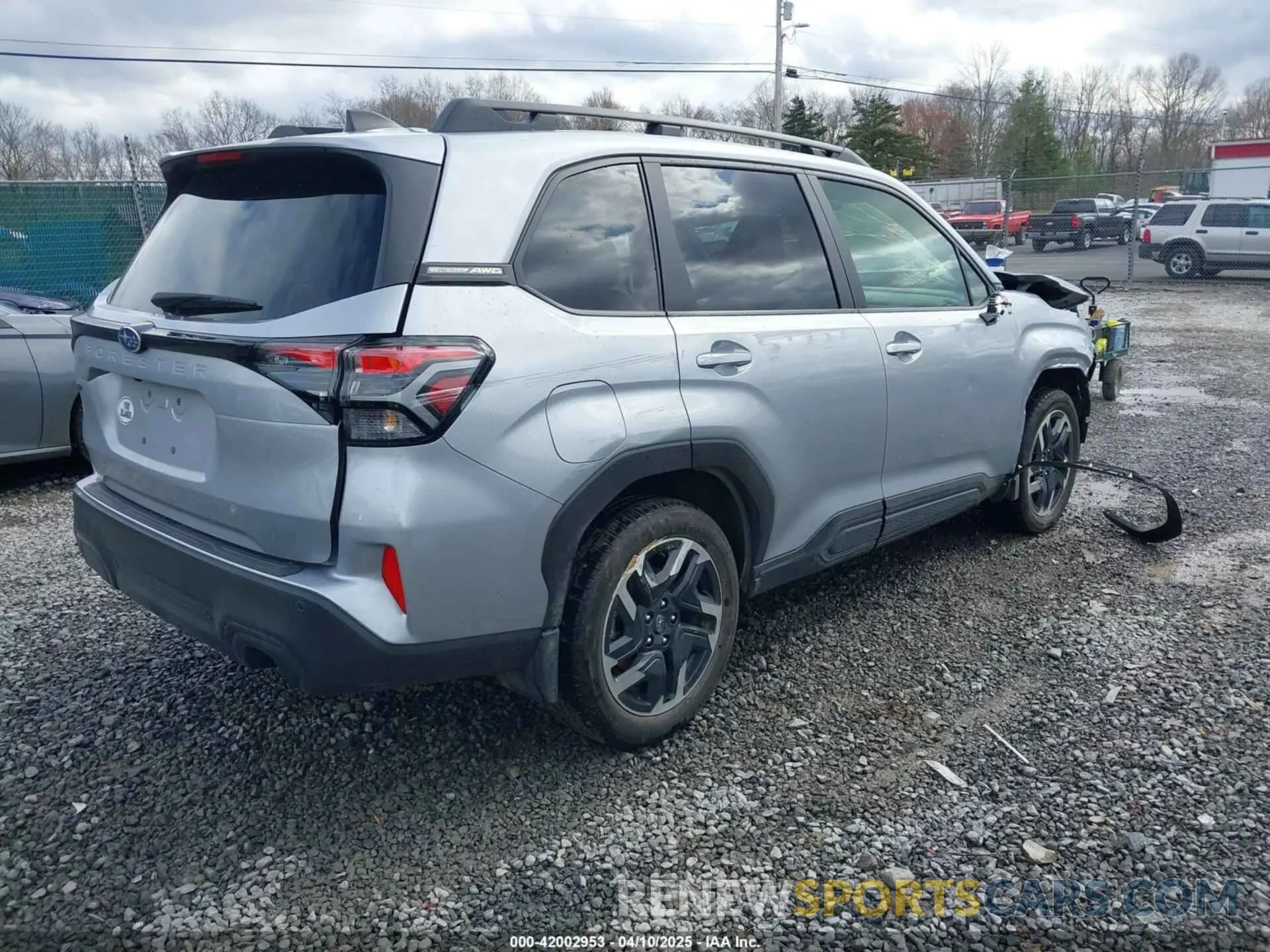 4 Фотография поврежденного автомобиля JF2SLDRC4SH416319 SUBARU FORESTER 2025
