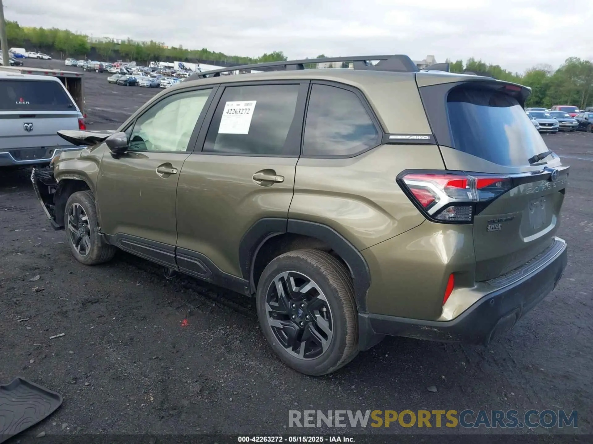3 Photograph of a damaged car JF2SLDRC6SH475095 SUBARU FORESTER 2025
