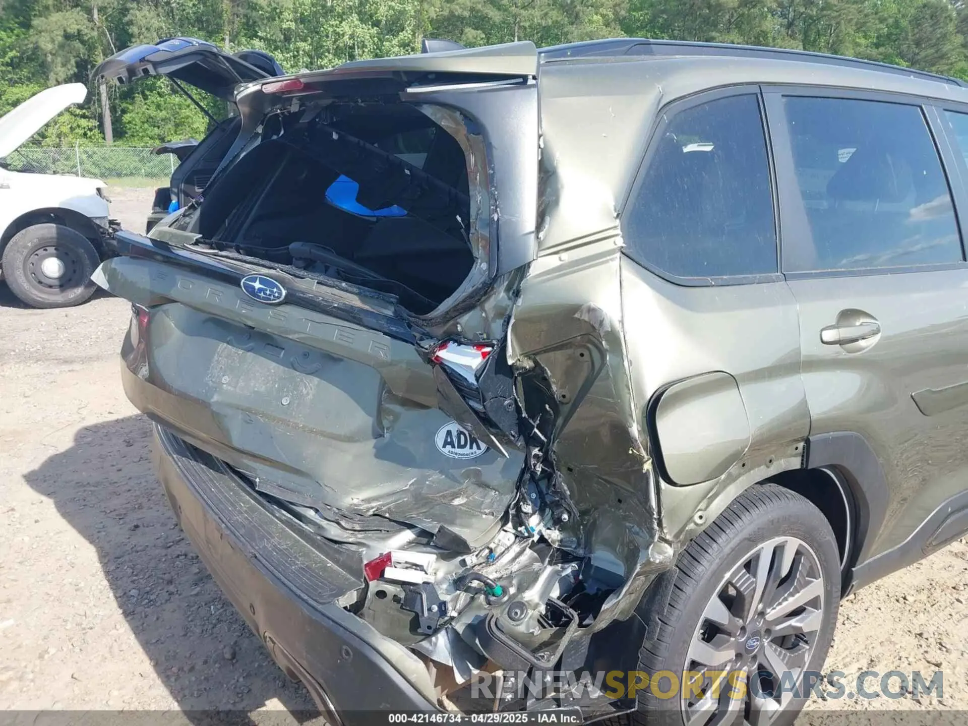18 Фотография поврежденного автомобиля JF2SLDTC1SH479869 SUBARU FORESTER 2025
