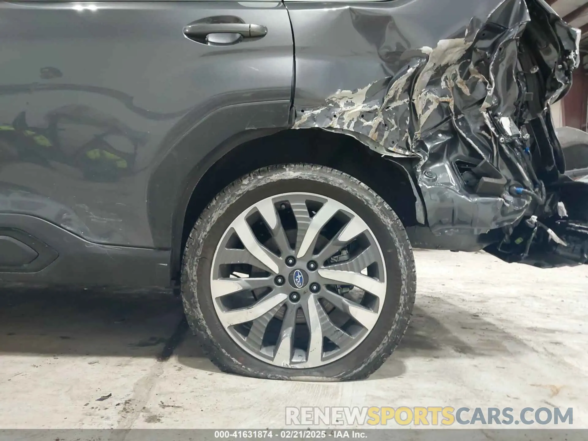 18 Photograph of a damaged car JF2SLDTC6SH440484 SUBARU FORESTER 2025
