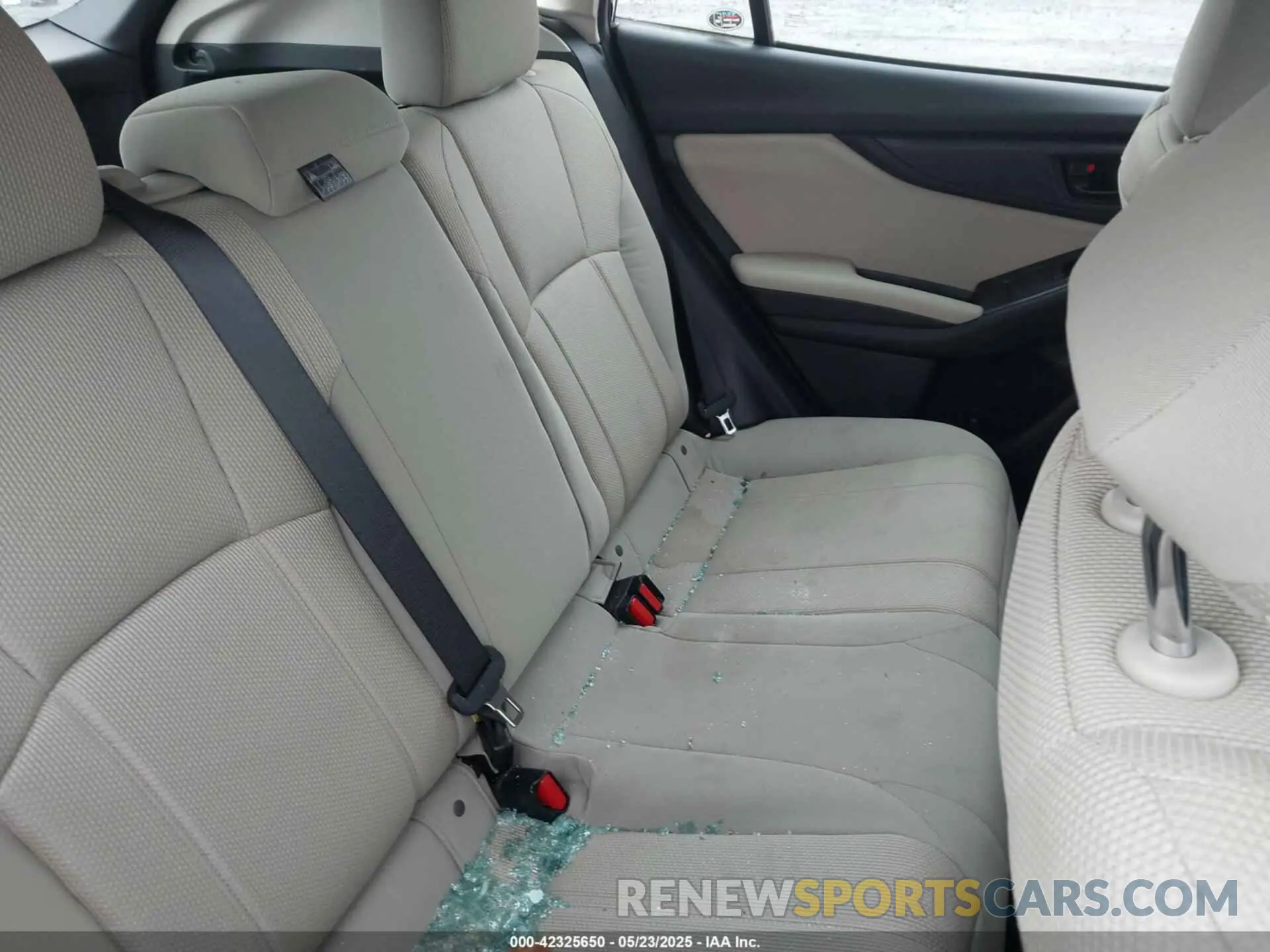 8 Фотография поврежденного автомобиля 4S3GTAA64K3705254 SUBARU IMPREZA 2019