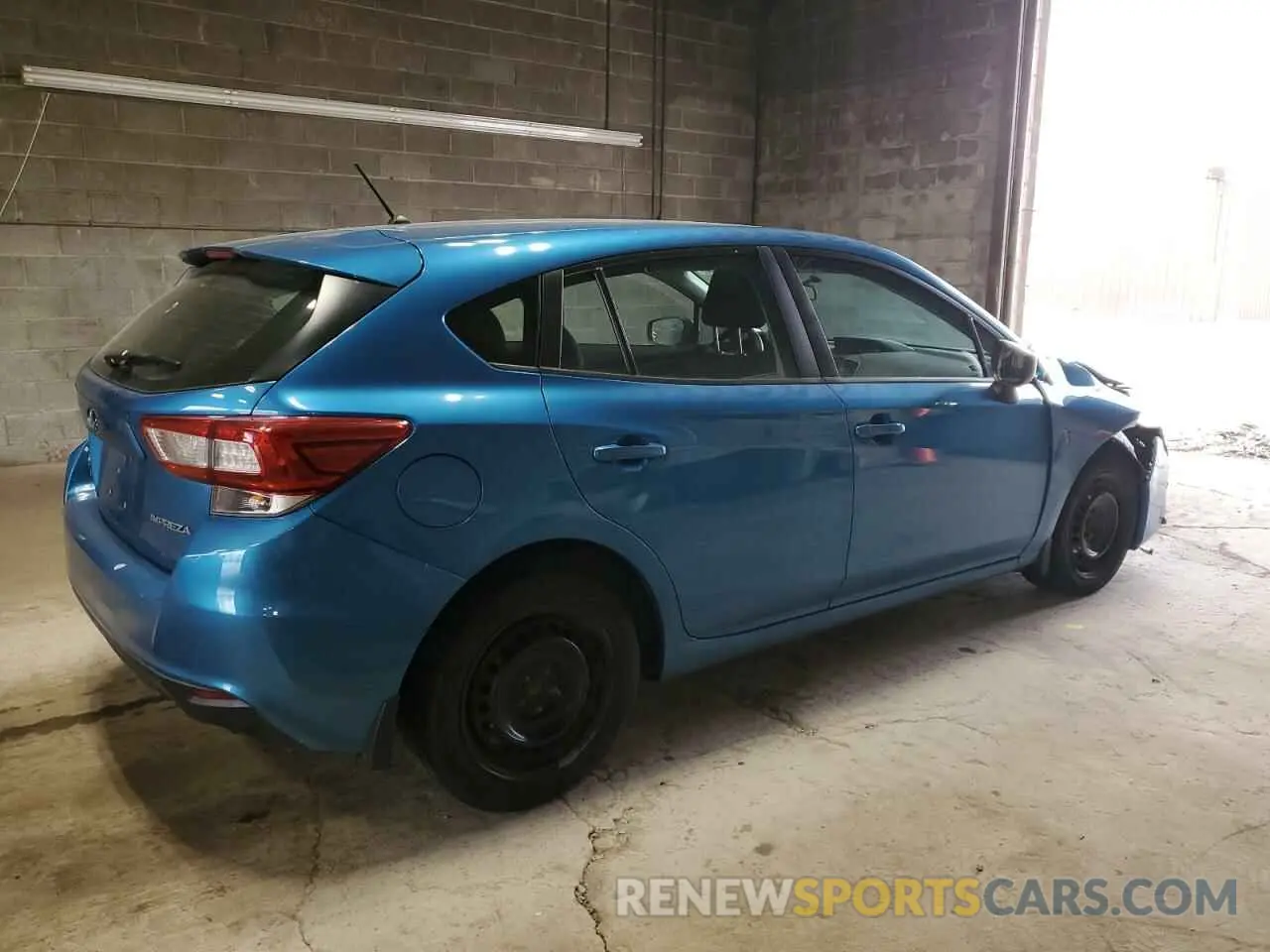 3 Фотография поврежденного автомобиля 4S3GTAA69K3716556 SUBARU IMPREZA 2019
