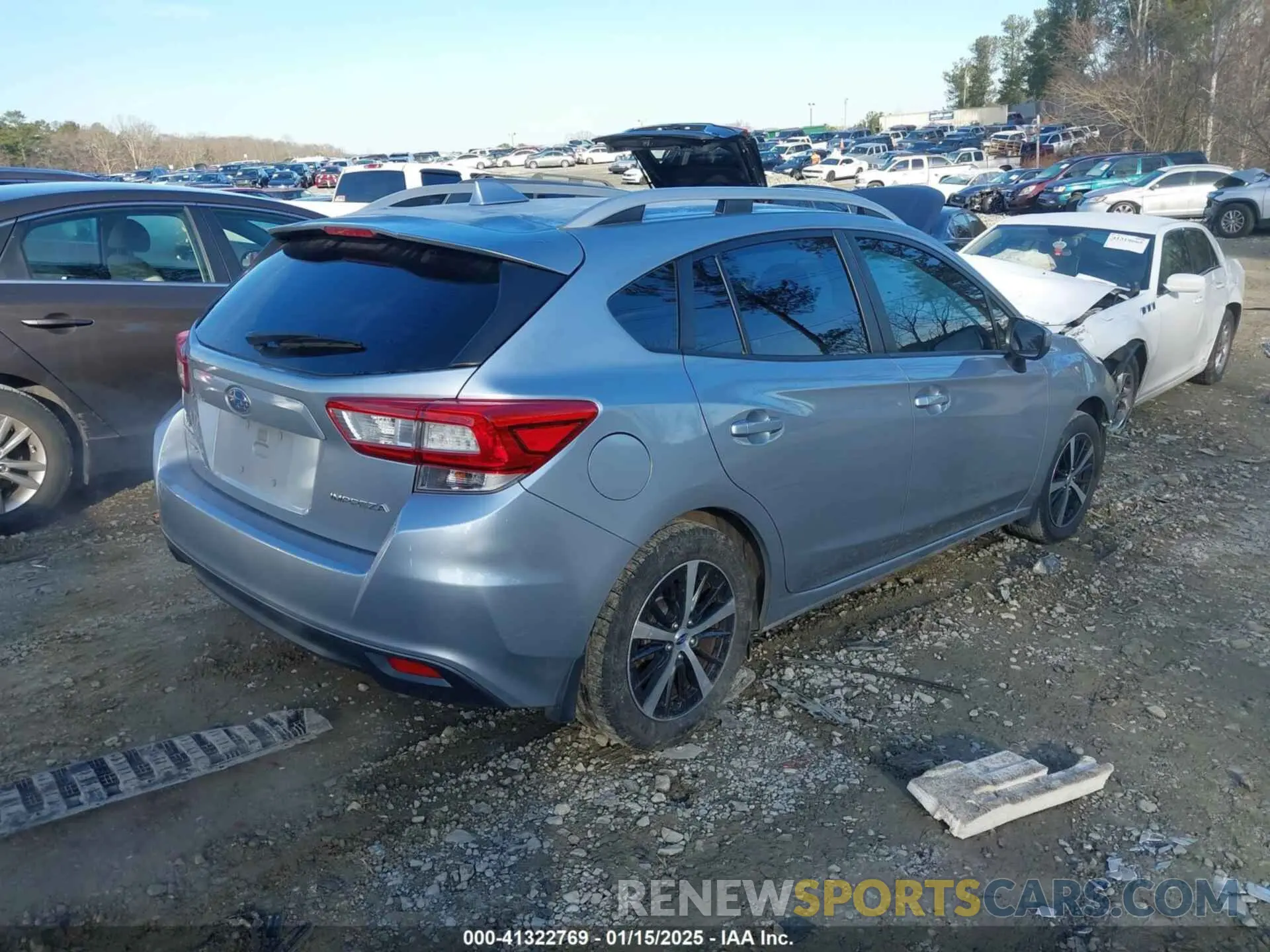 4 Фотография поврежденного автомобиля 4S3GTAC61K3758460 SUBARU IMPREZA 2019