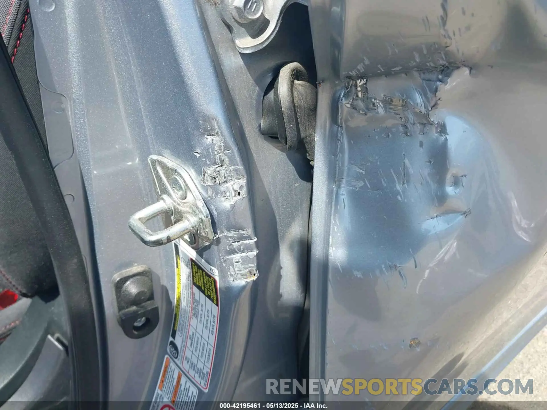 14 Photograph of a damaged car 4S3GTAM62K3720153 SUBARU IMPREZA 2019