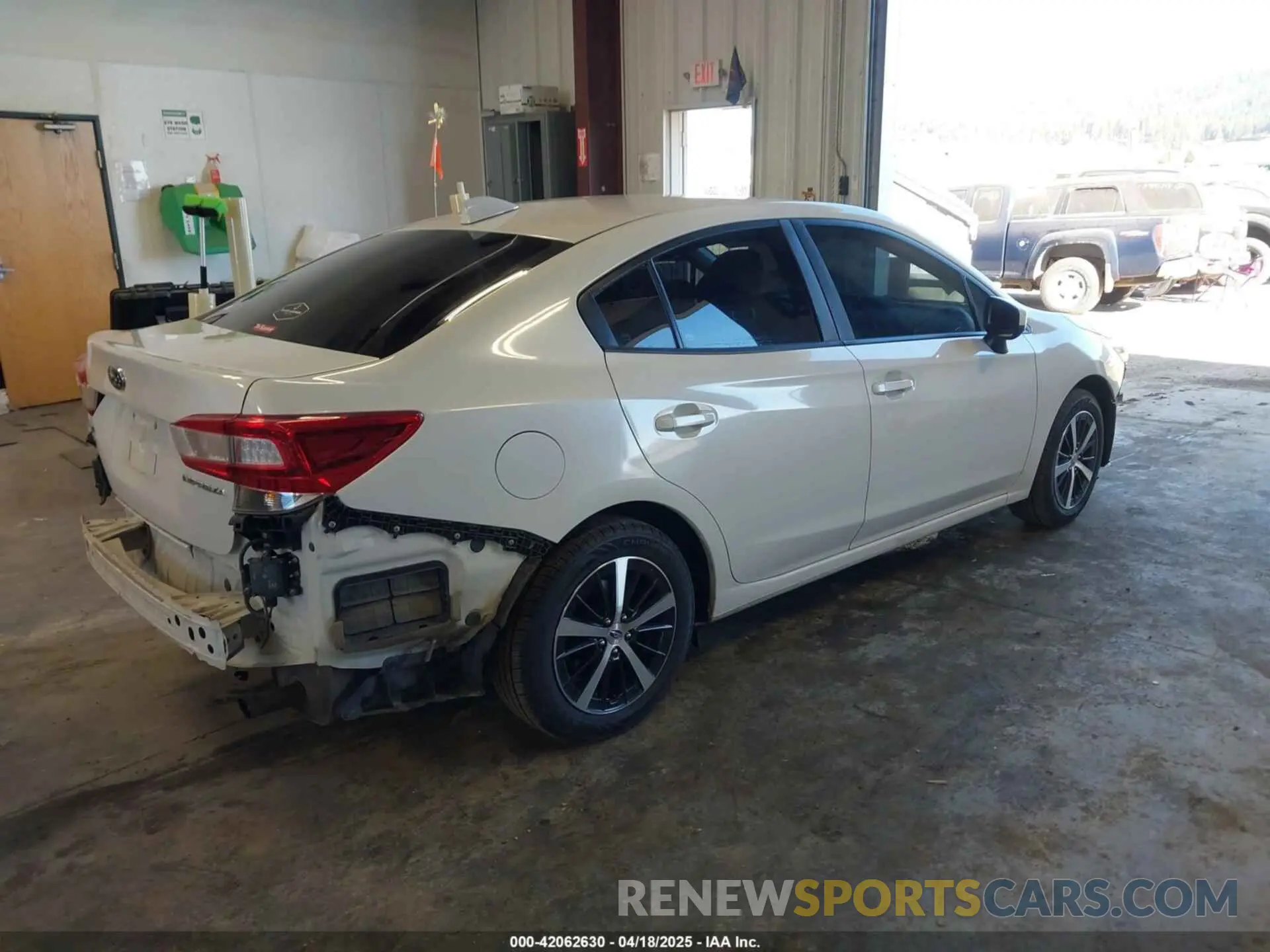 4 Фотография поврежденного автомобиля 4S3GKAD66L3608167 SUBARU IMPREZA 2020