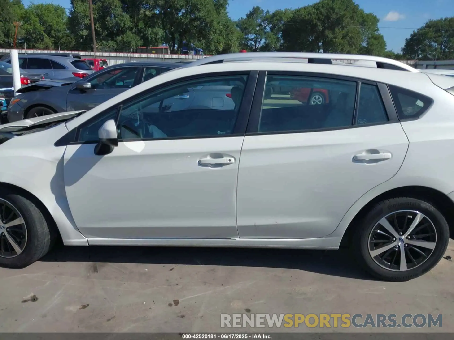 15 Photograph of a damaged car 4S3GTAD6XL3723674 SUBARU IMPREZA 2020