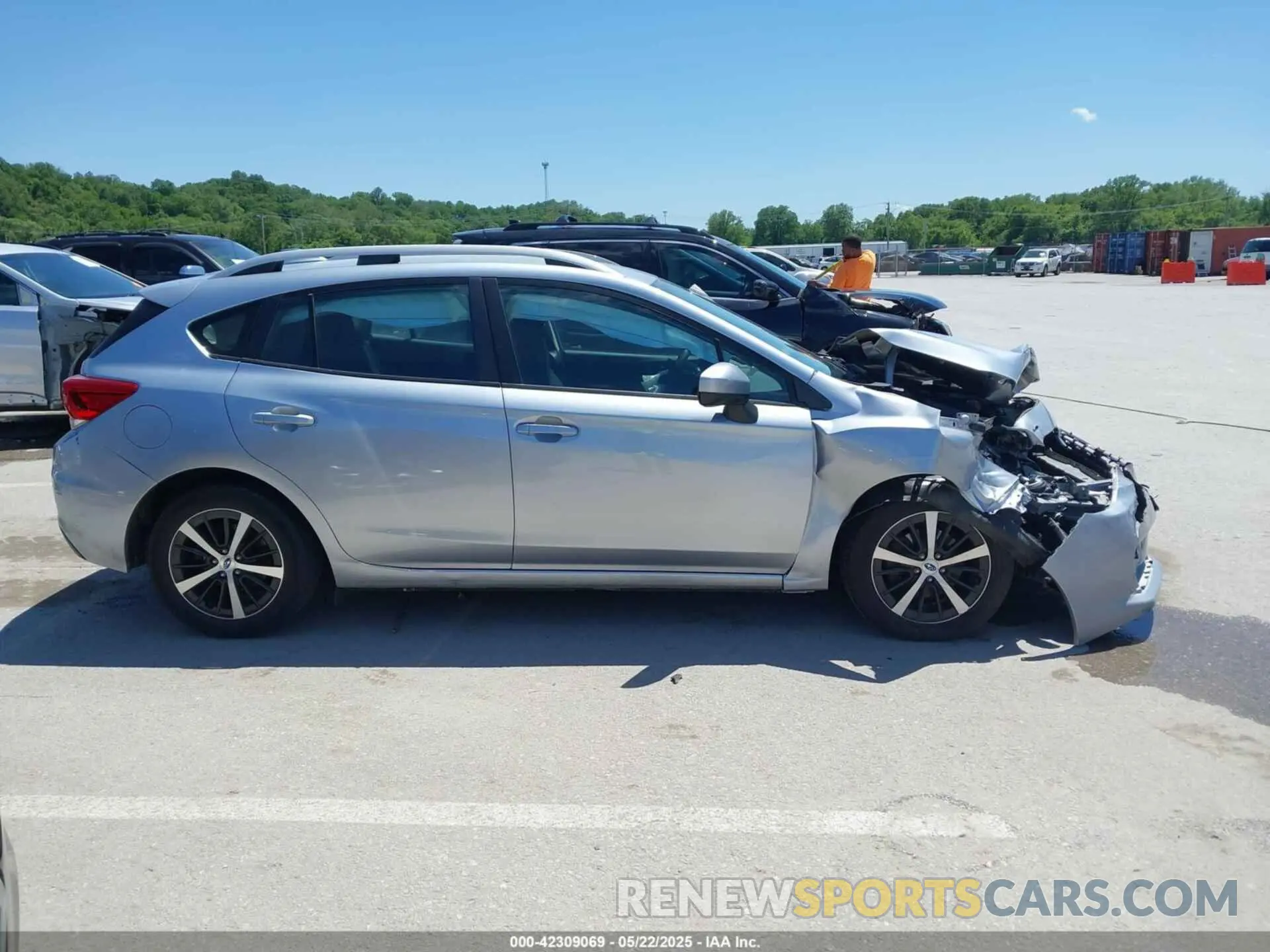 13 Photograph of a damaged car 4S3GTAV65L3723726 SUBARU IMPREZA 2020