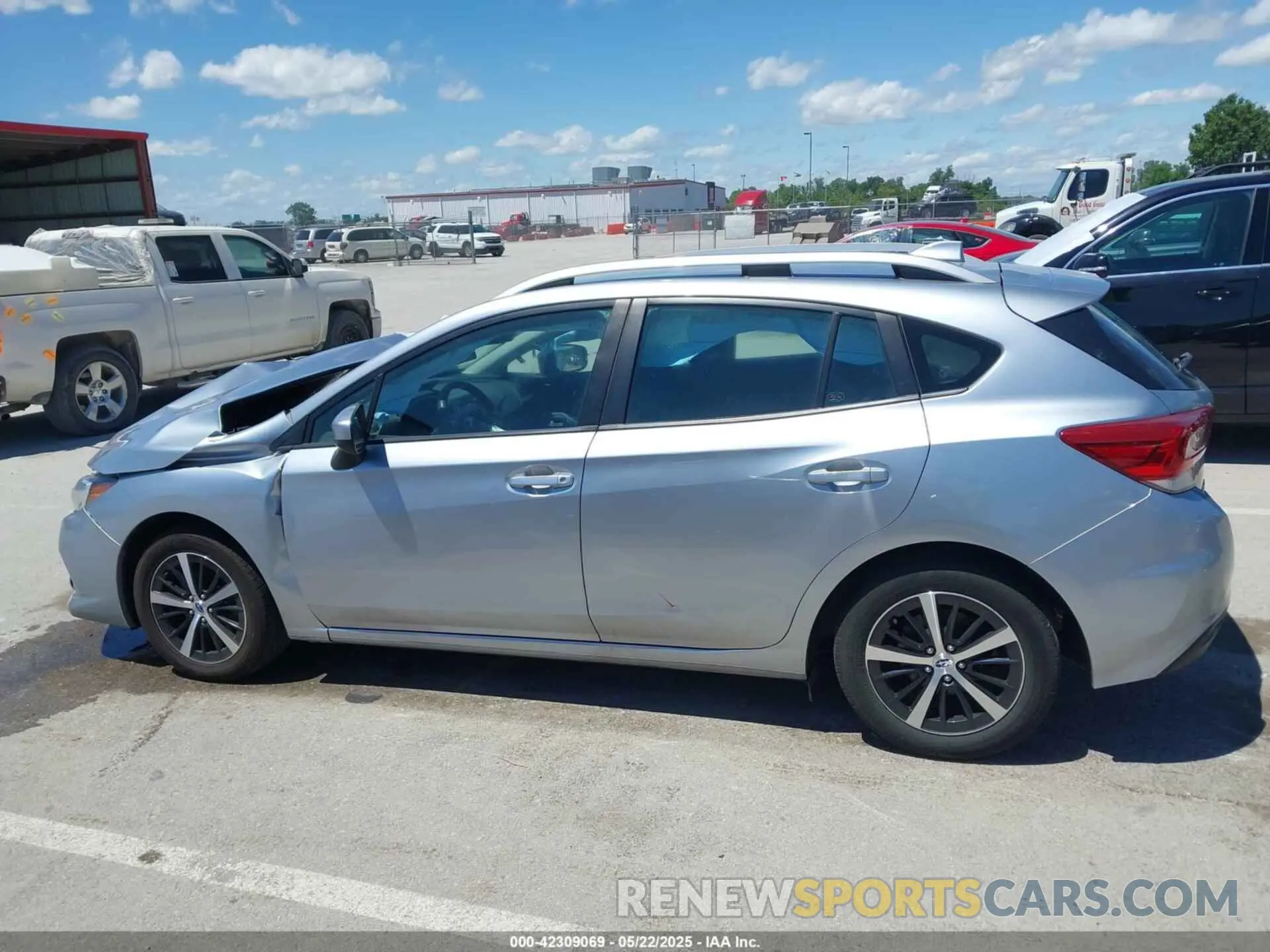 14 Photograph of a damaged car 4S3GTAV65L3723726 SUBARU IMPREZA 2020