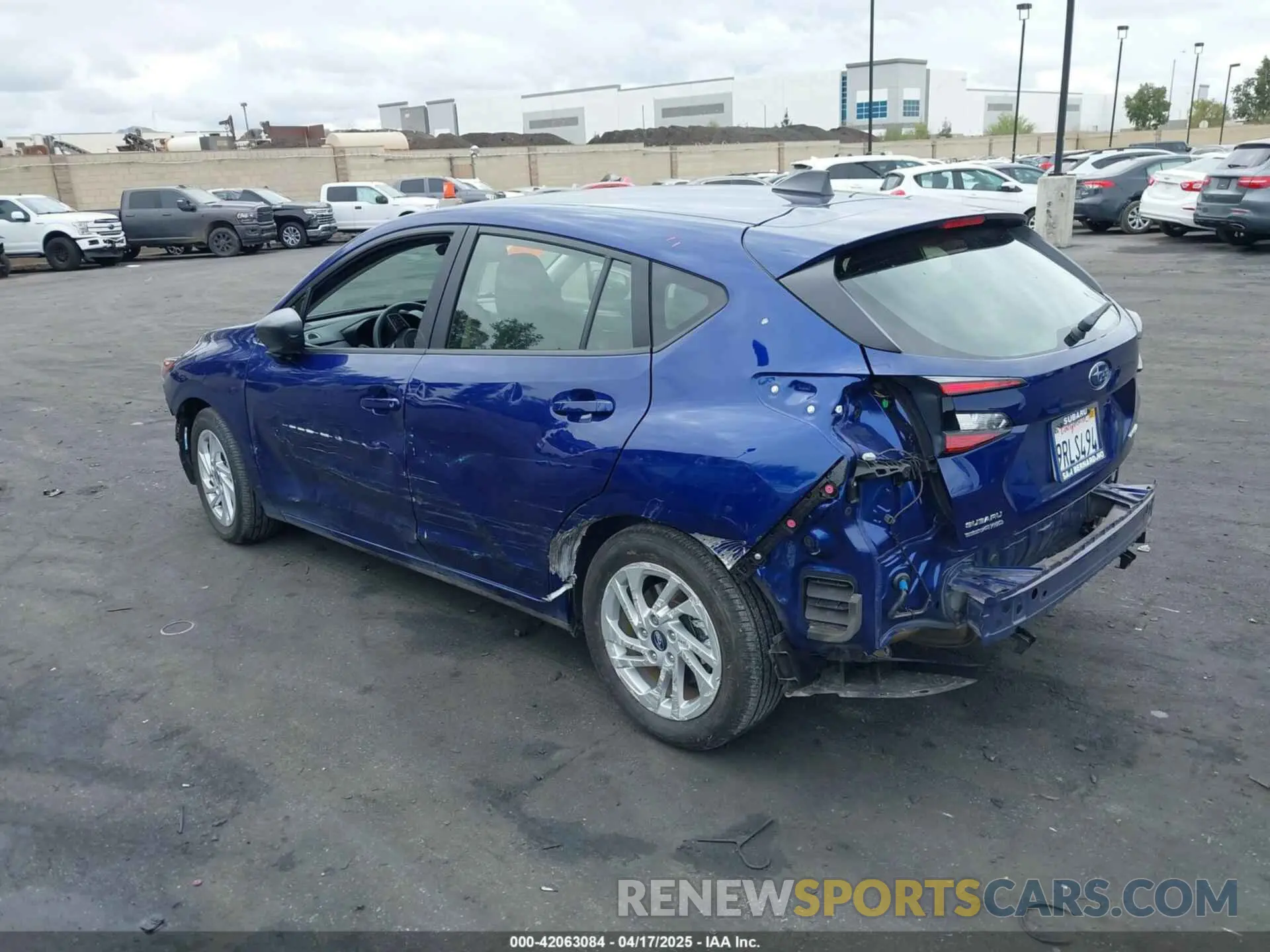 3 Фотография поврежденного автомобиля JF1GUABC0R8896160 SUBARU IMPREZA 2024