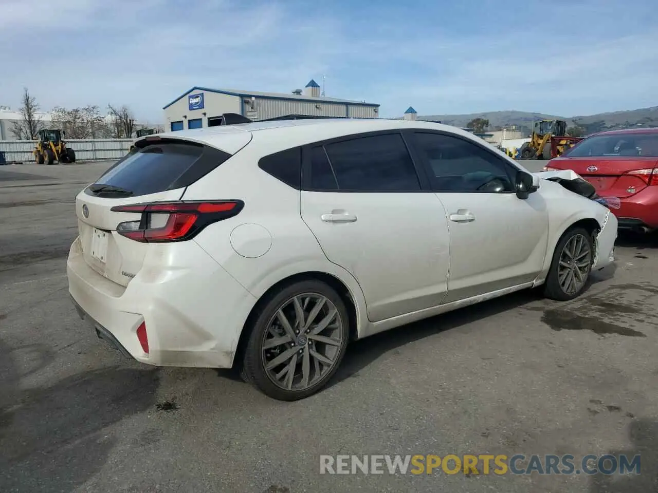 3 Фотография поврежденного автомобиля JF1GUAFC3R8370731 SUBARU IMPREZA 2024