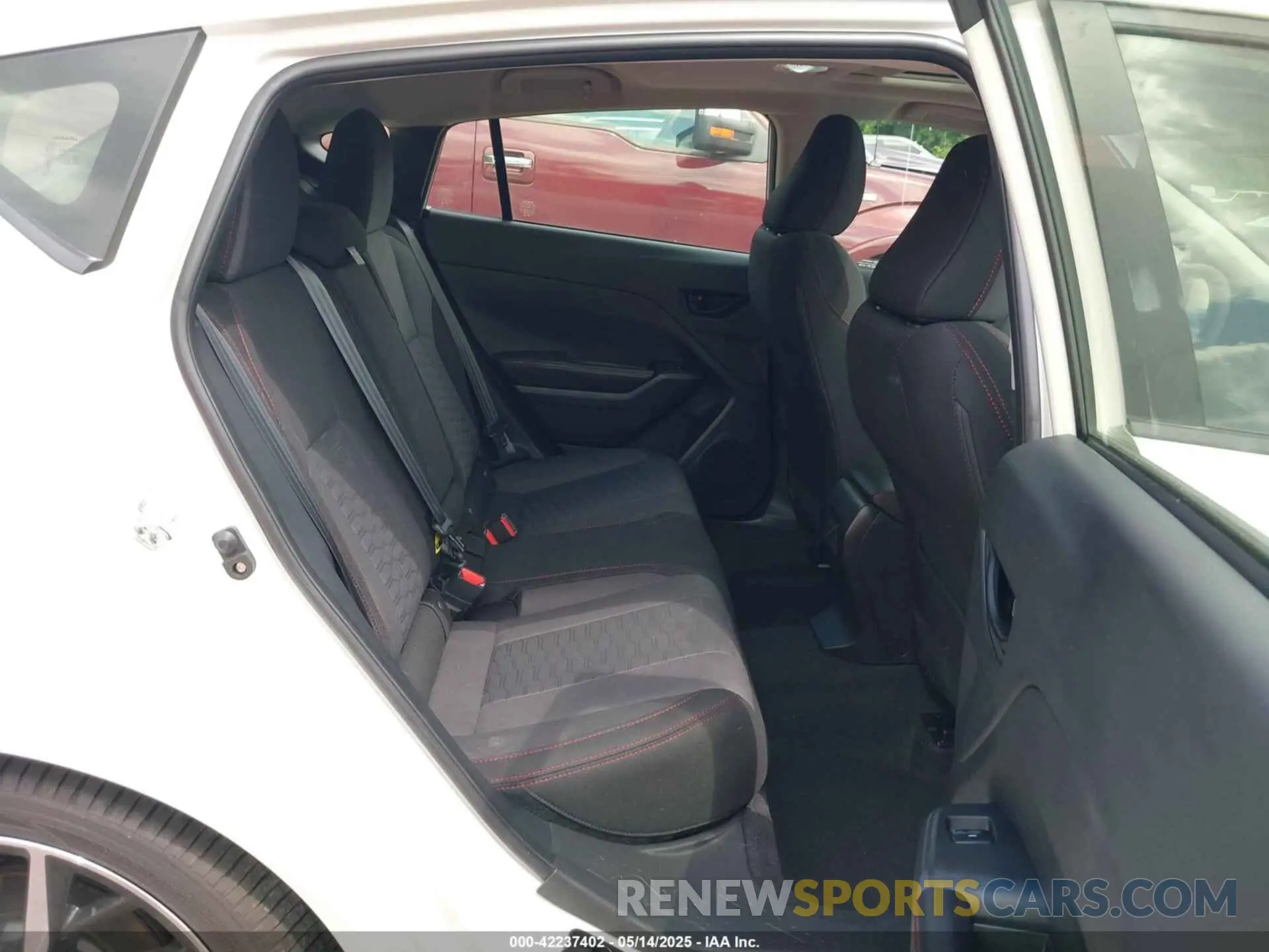 8 Фотография поврежденного автомобиля JF1GUAFC4R8310280 SUBARU IMPREZA 2024