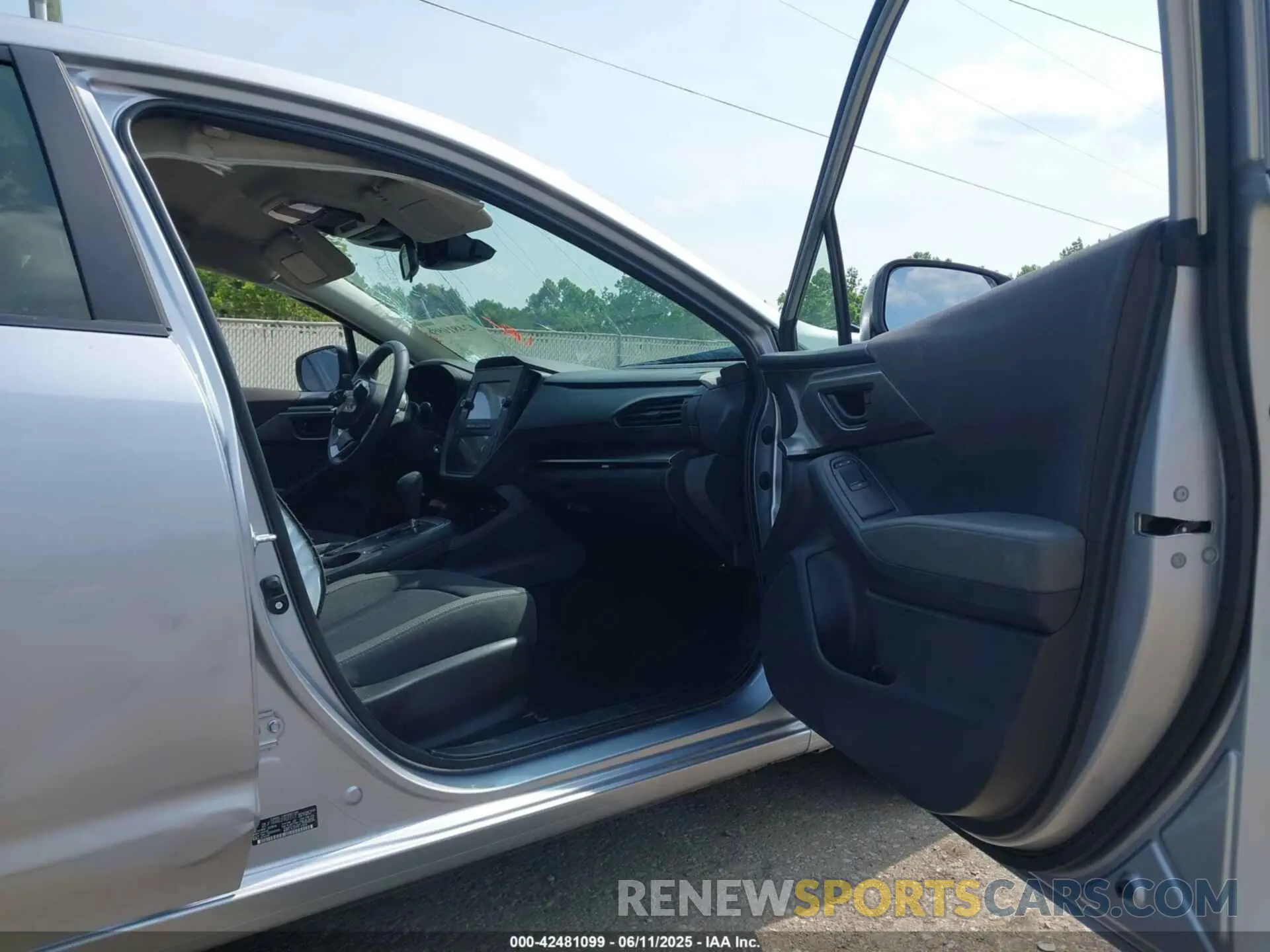 17 Photograph of a damaged car JF1GUABC0S8222127 SUBARU IMPREZA 2025