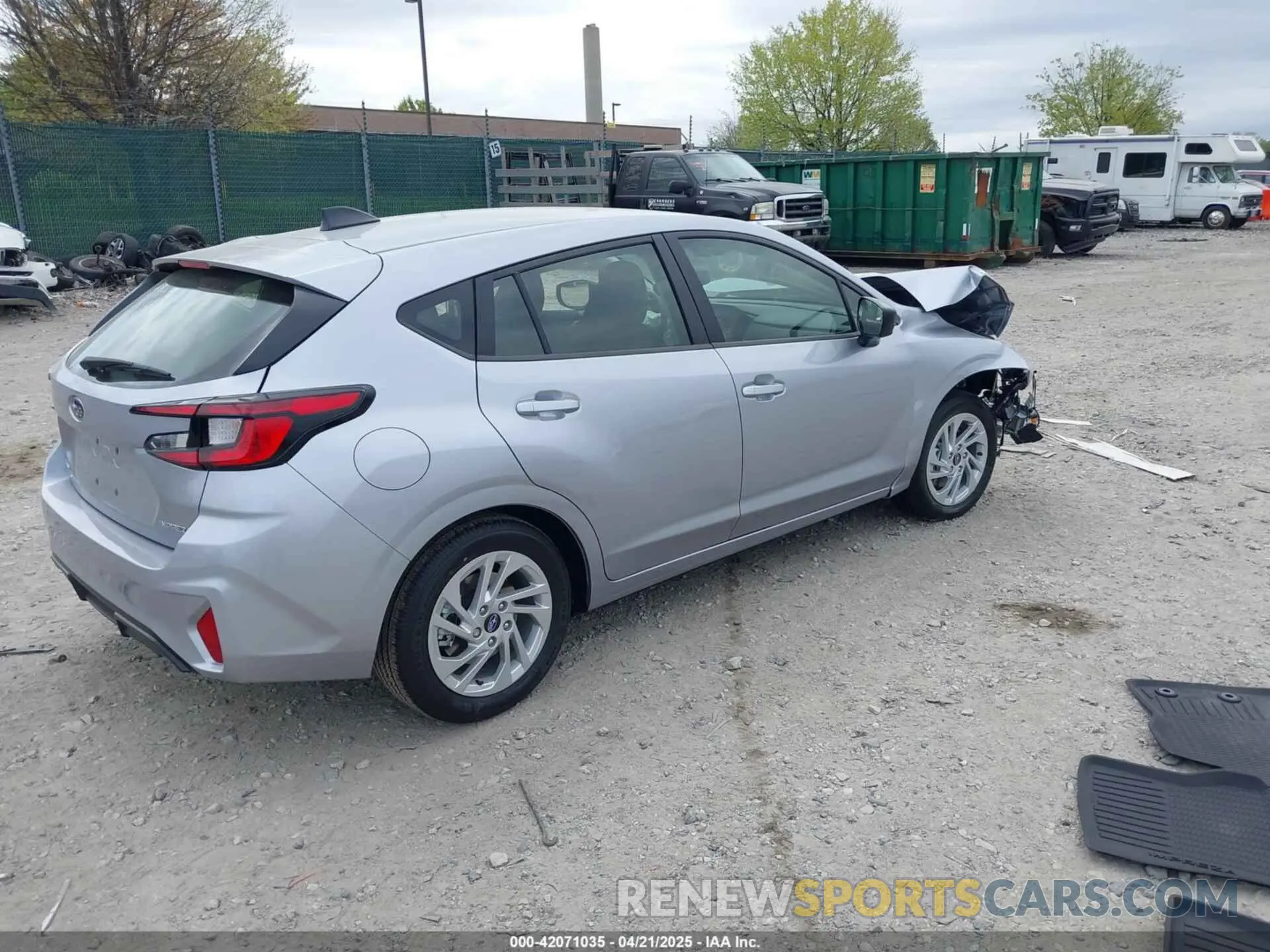 4 Фотография поврежденного автомобиля JF1GUABC7S8235845 SUBARU IMPREZA 2025