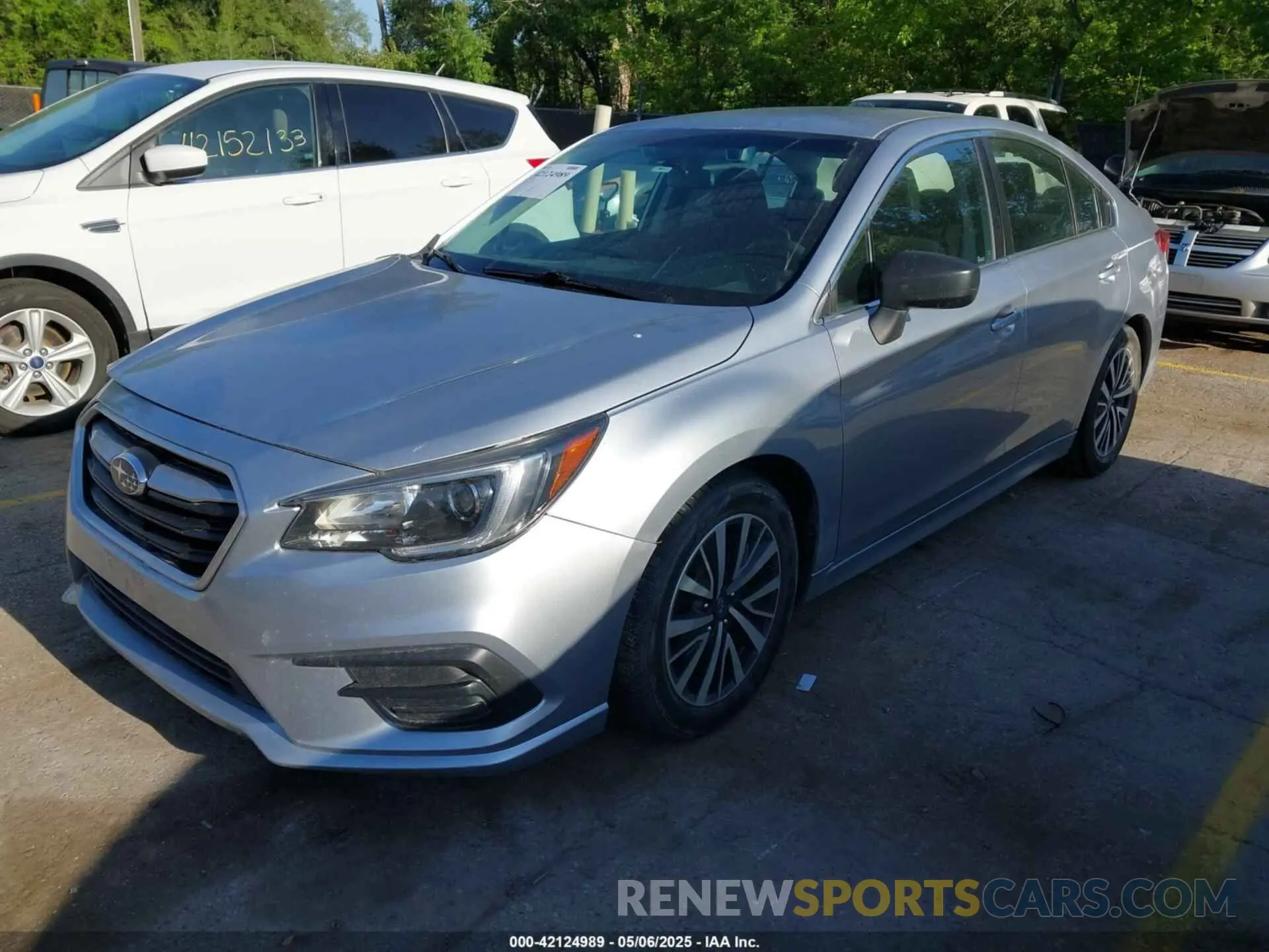 2 Photograph of a damaged car 4S3BNAB60K3035947 SUBARU LEGACY 2019