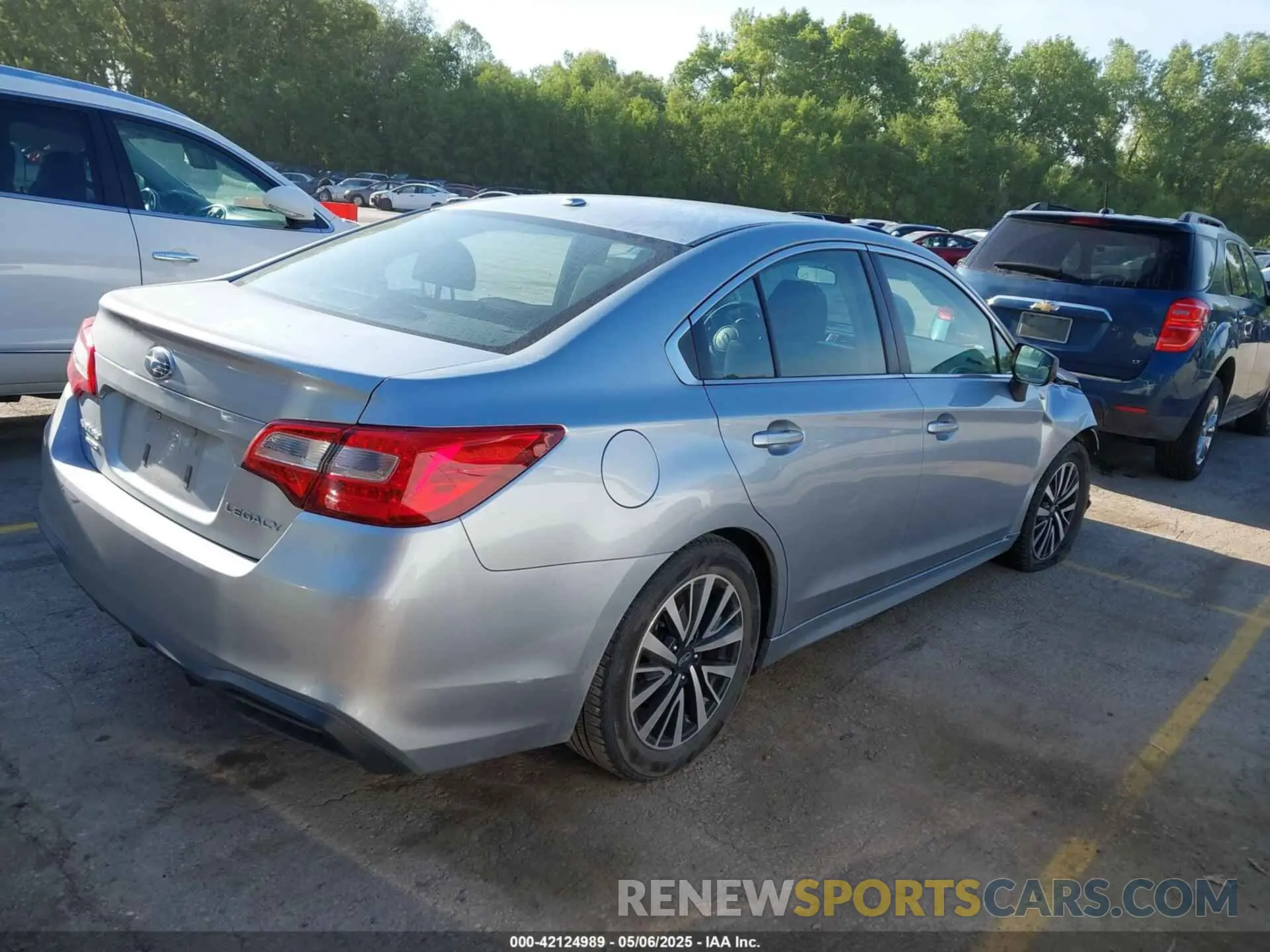 4 Photograph of a damaged car 4S3BNAB60K3035947 SUBARU LEGACY 2019