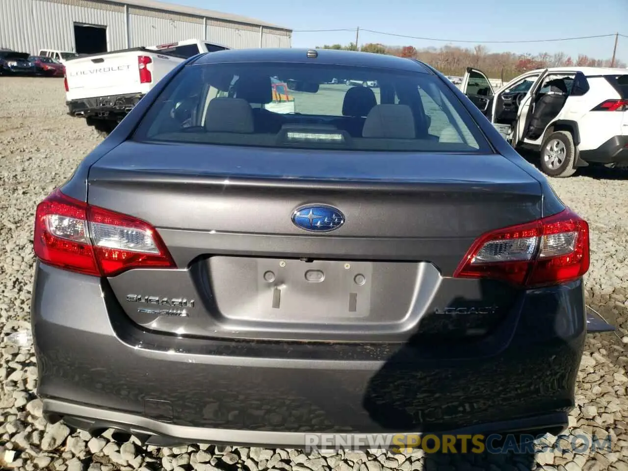 6 Фотография поврежденного автомобиля 4S3BNAB68K3004476 SUBARU LEGACY 2019