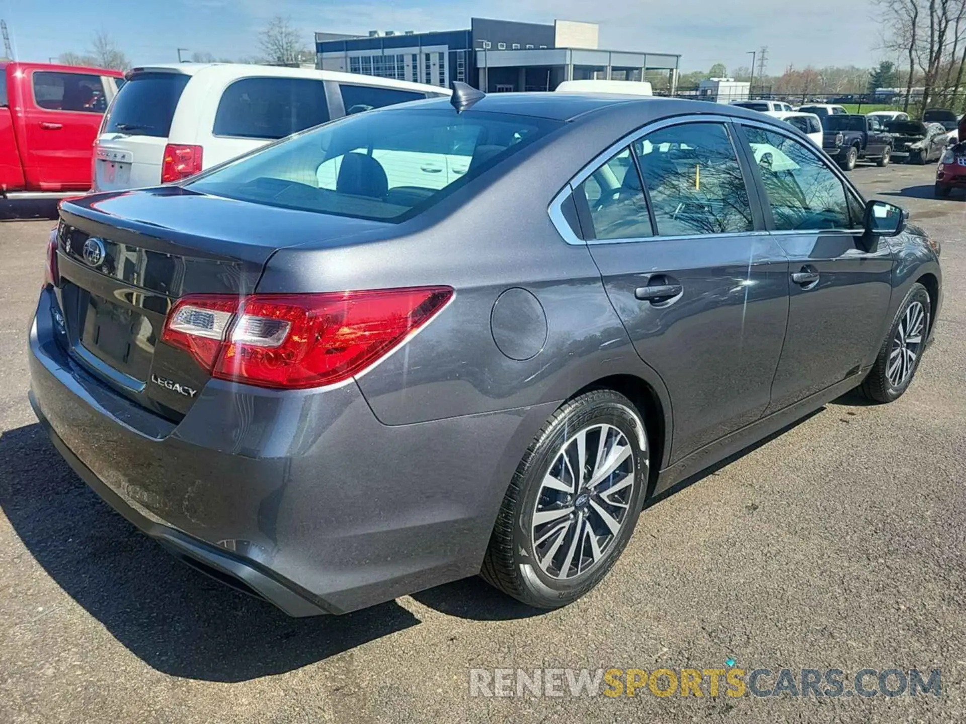 18 Фотография поврежденного автомобиля 4S3BNAF64K3014982 SUBARU LEGACY 2019